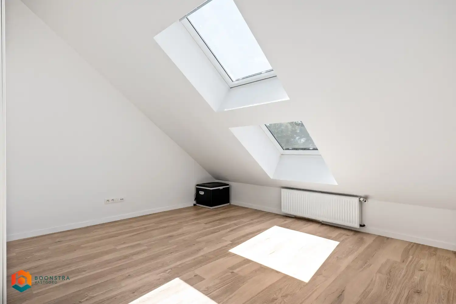 Instapklare woning met 4 slpkrs met gezellig terras en tuin foto 13