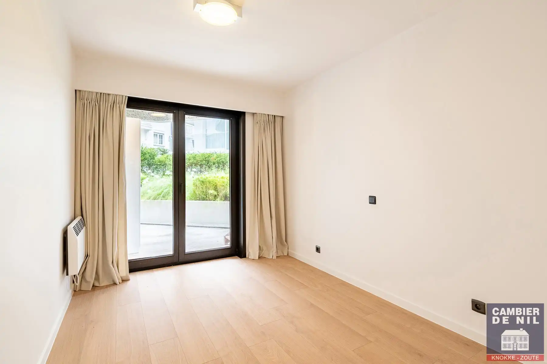 Ruim, ongemeubeld hoekappartement nabij het Albertplein  foto 11