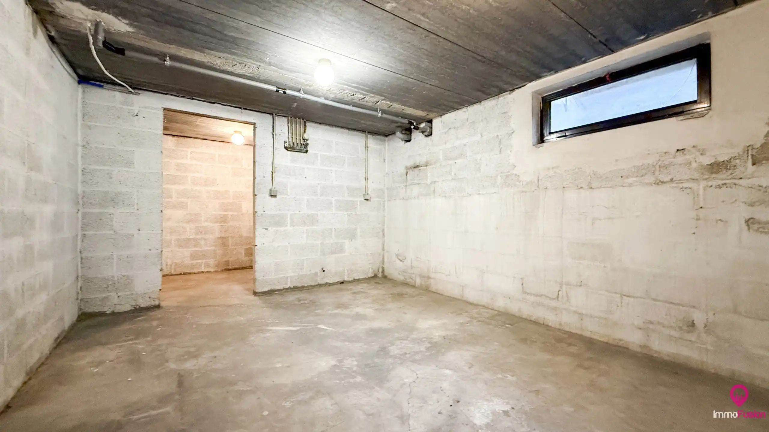 Handelspand met woonst op zeer goede commerciele ligging! foto 48