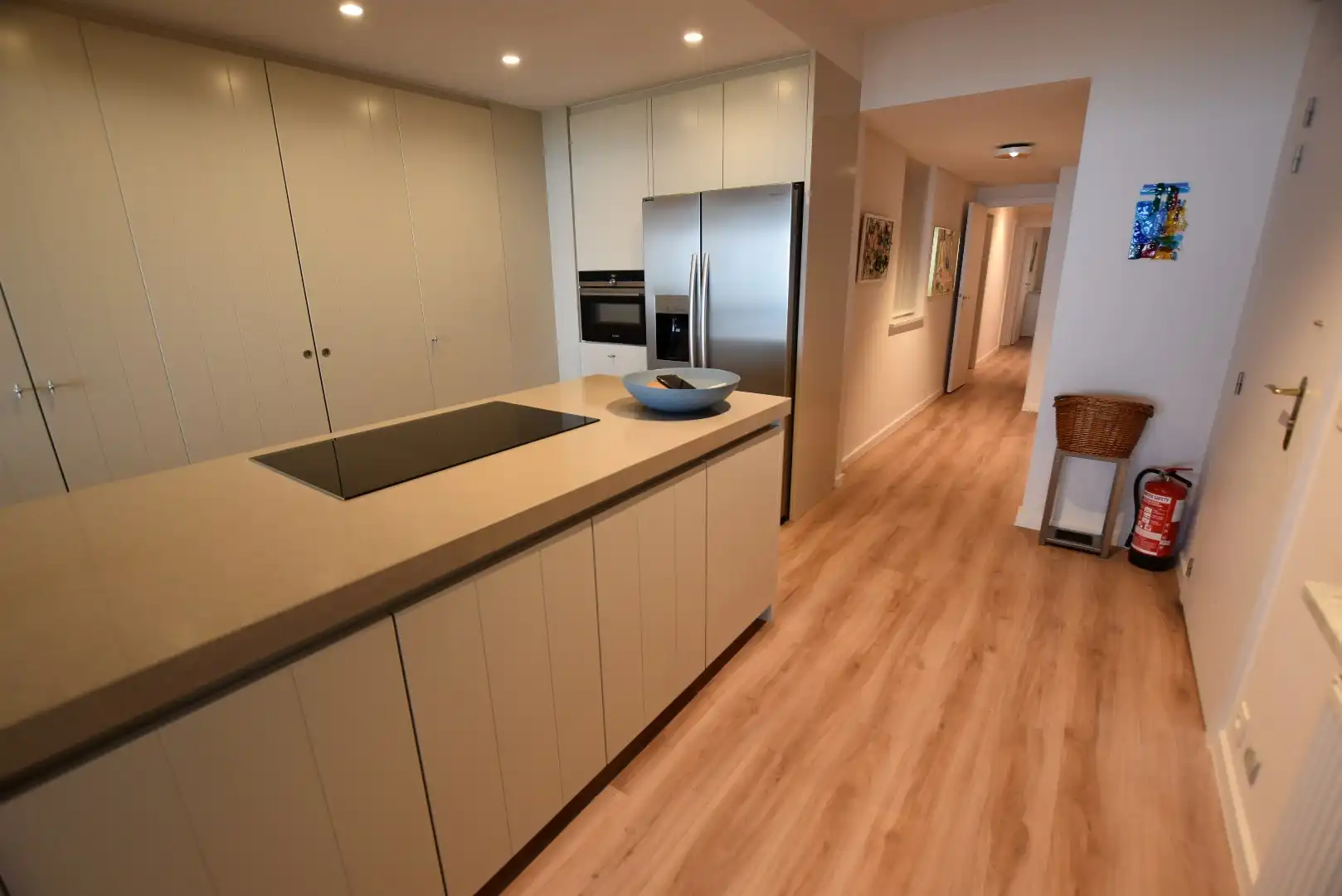 Gemeubeld appartement, in de gerenommeerde residentie “Globe”, prachtig gelegen op de Zeedijk in het Zoute foto 6