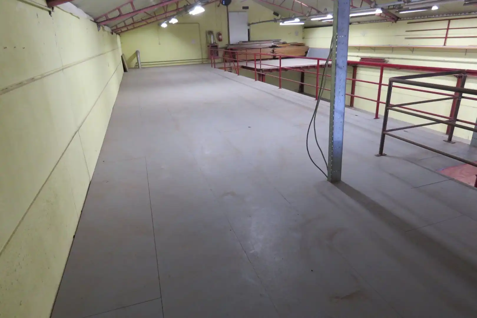 Loods/opslagruimte (250 m²), Torhout foto 10