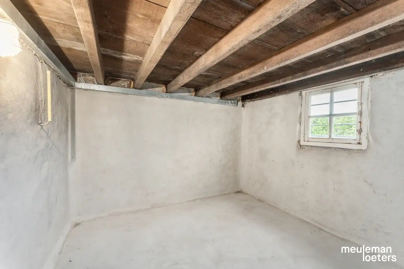 Karaktervolle hoeve met bijgebouw en meer dan 2 ha weiland te Waardamme foto 13