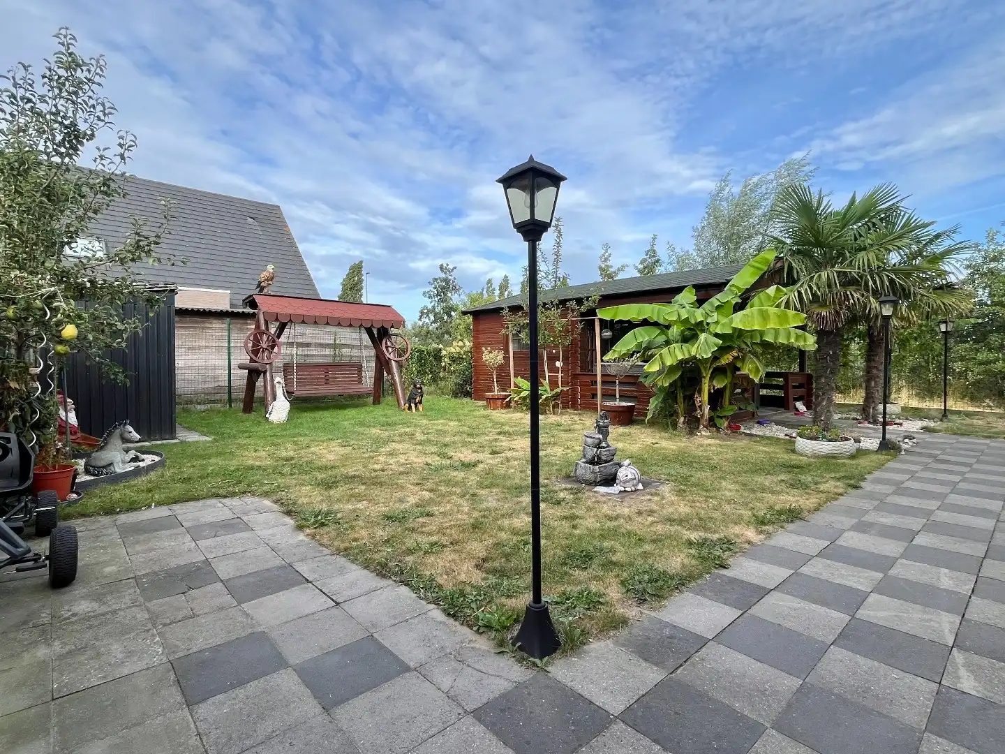 Recente woning te koop in Oostrozebeke met EPC A, 3 slaapkamers, veel parkeergelegenheid op een TOP ligging foto 11