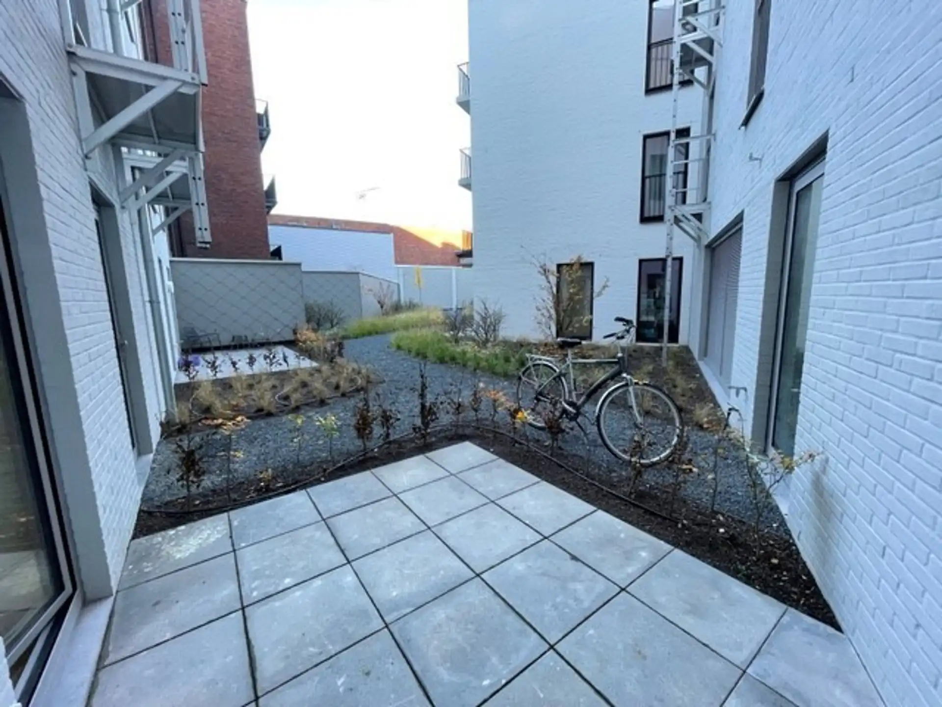 Recent 1-slaapkamerappartement met ruim terras foto 5