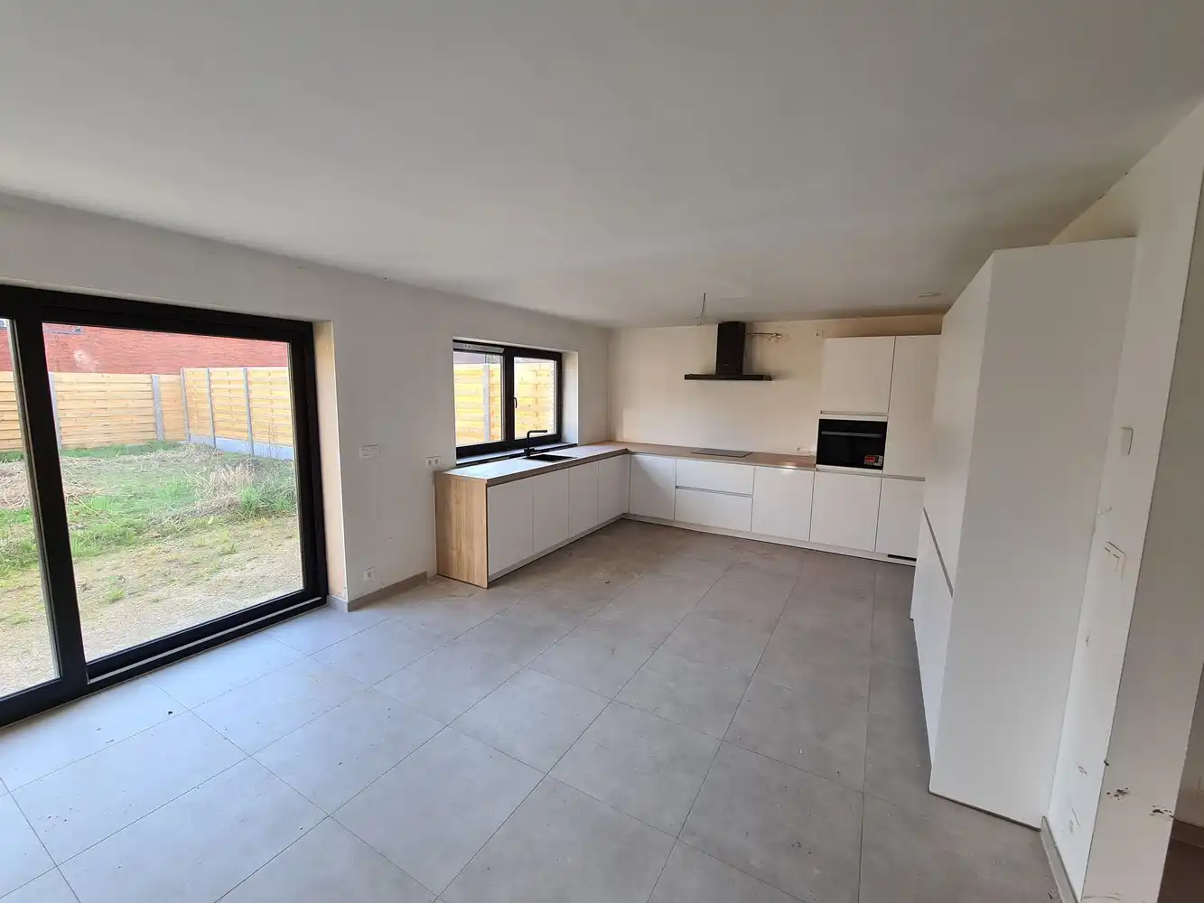 Ruime energieneutrale woning nabij centrum Leopoldsburg foto 2