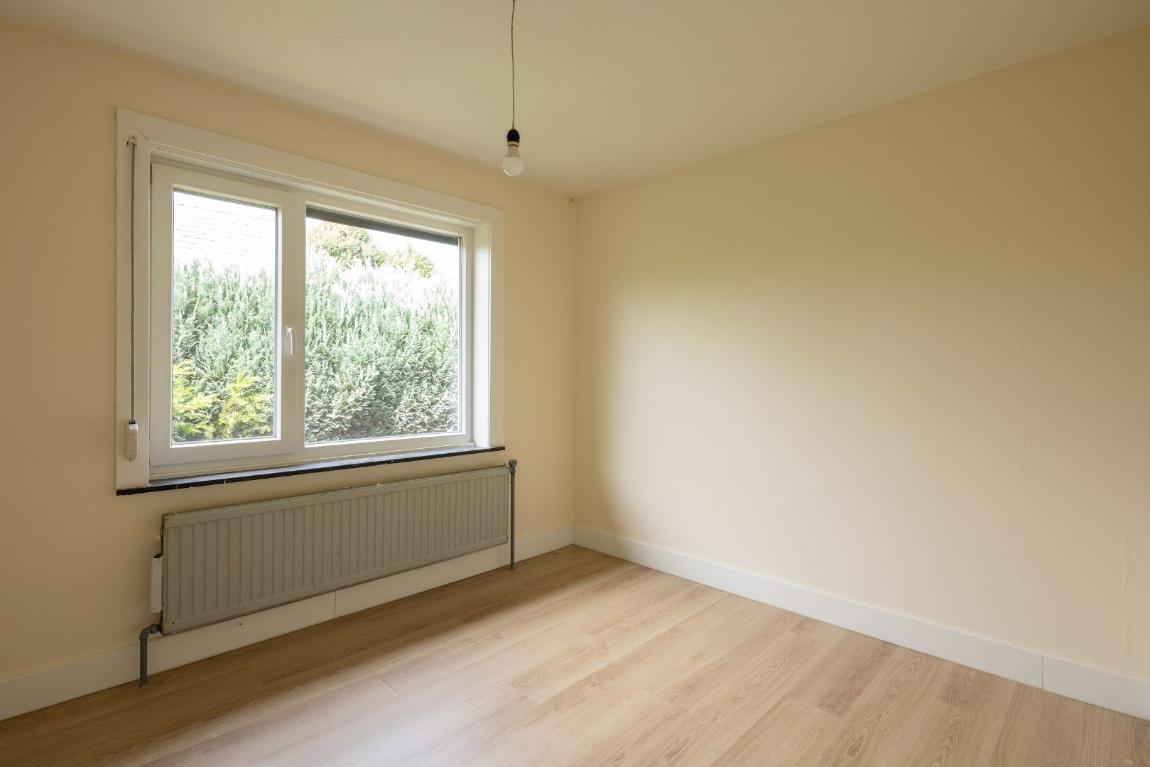 Instapklare woning te koop! foto 12