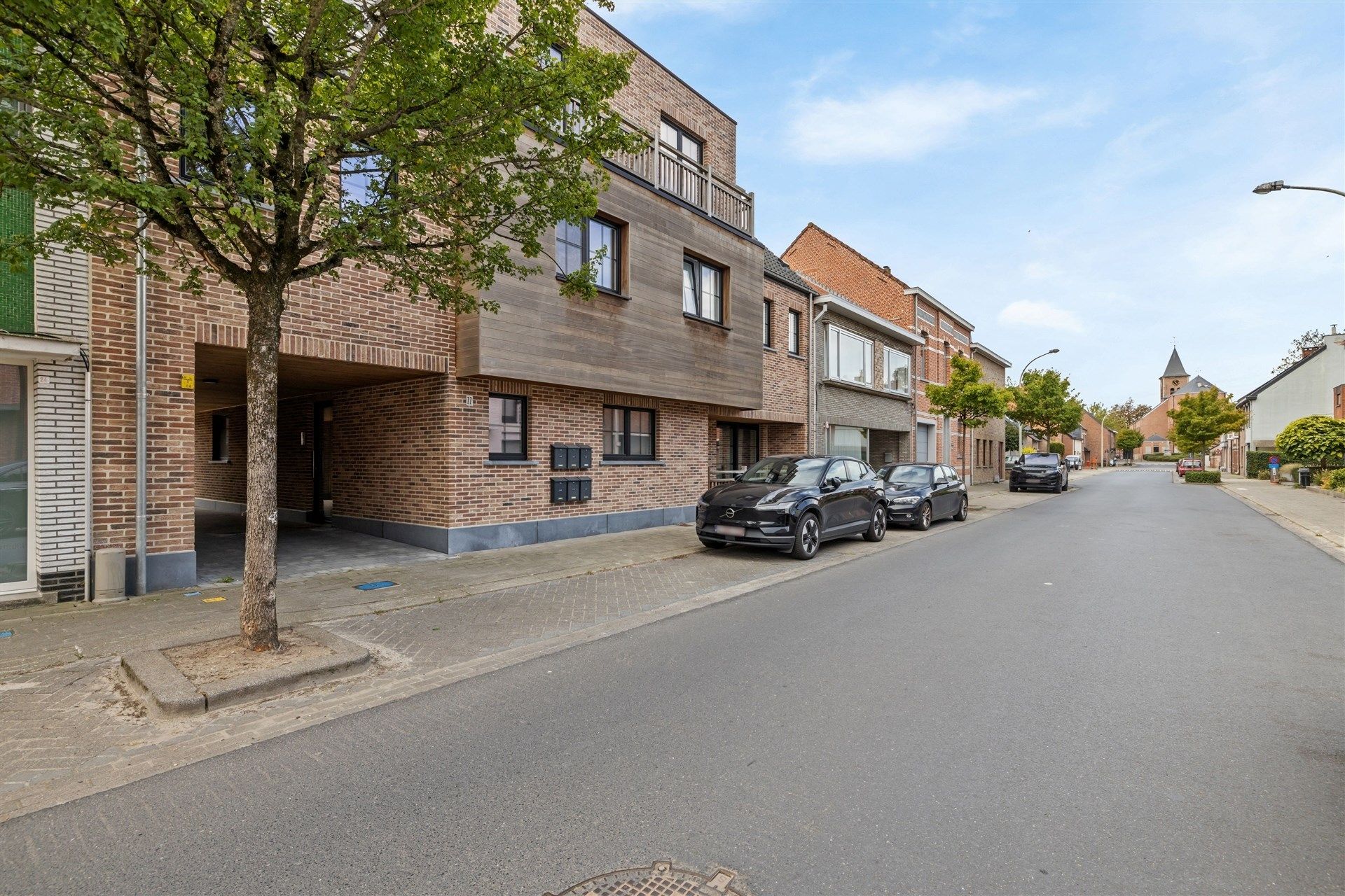 Uitstekend gelegen gelijkvloersappartement met 2 slaapkamers, zonnige tuin en garage (108m²) foto 27