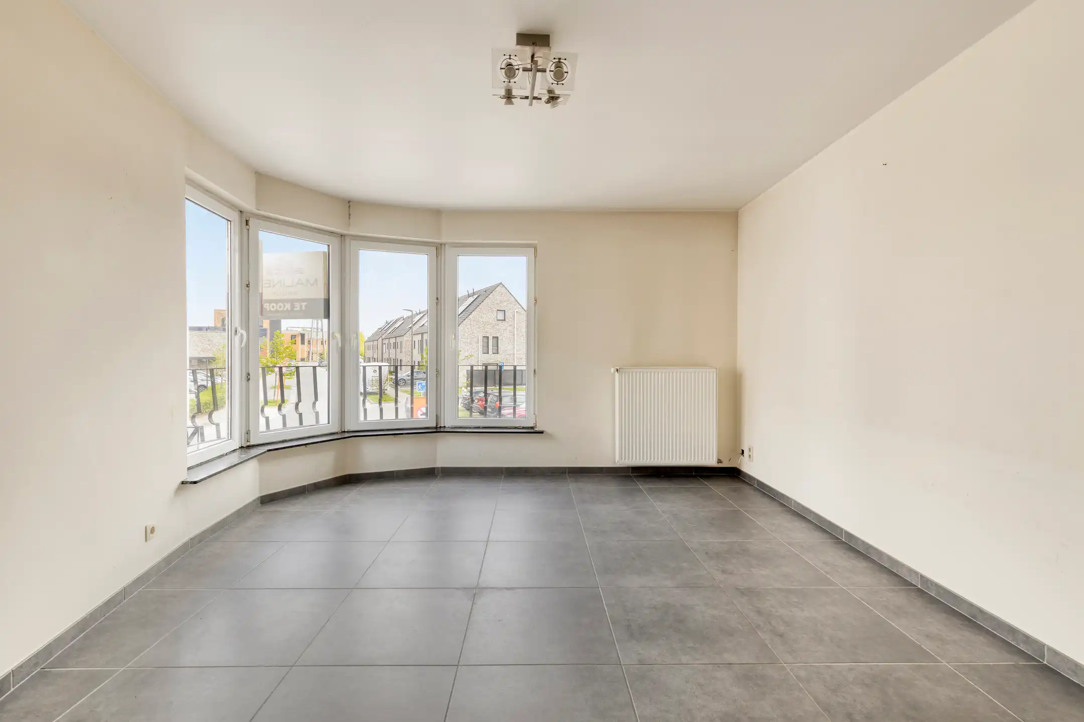 Instapklaar 2 slaapkamerappartement met open zicht! foto 2