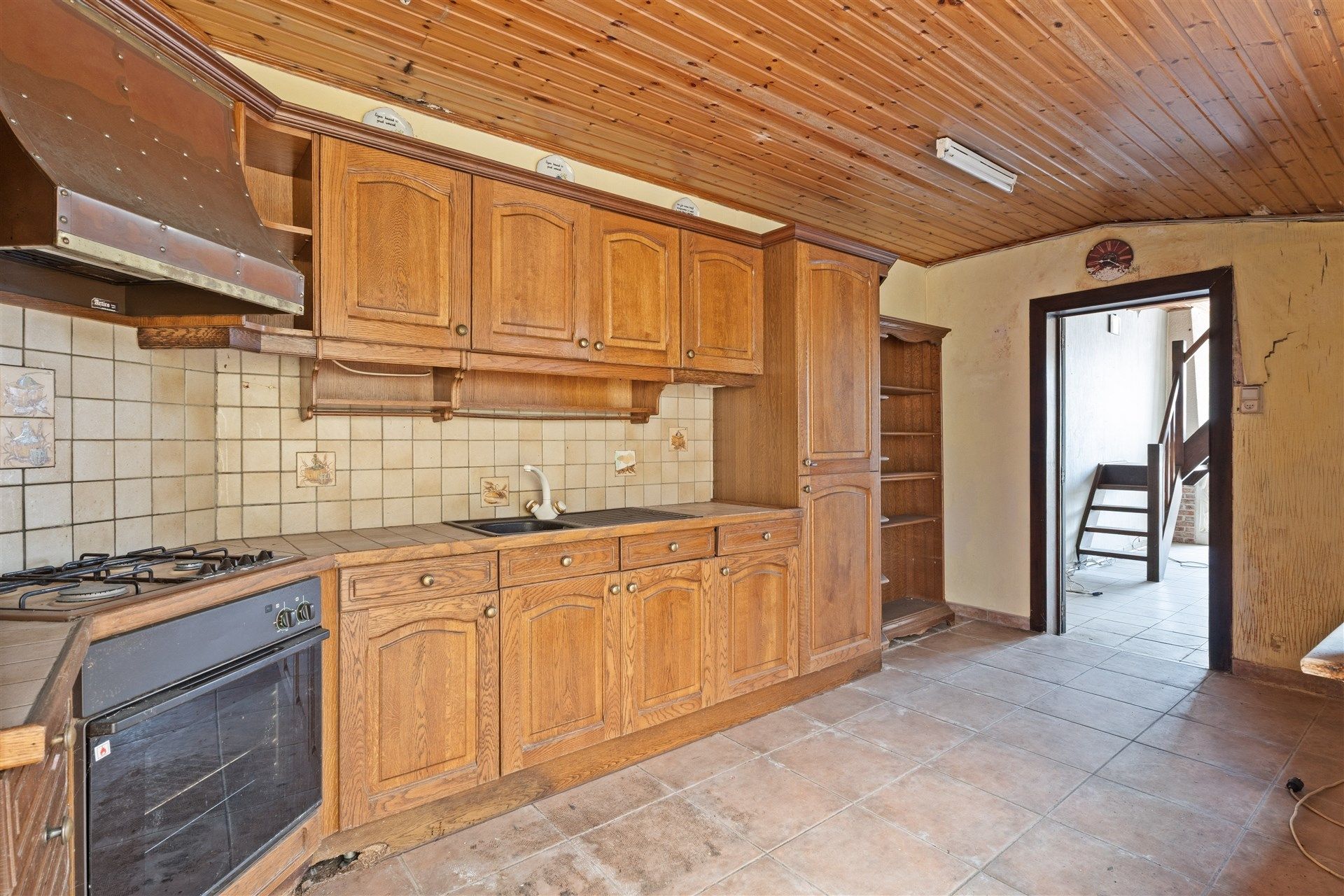 op te knappen woning op 540m² grond  foto 4