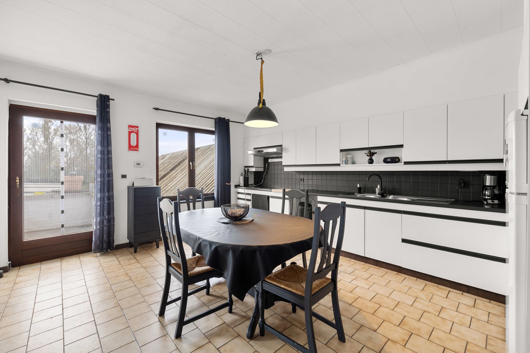 Ruim appartement met loods op centrale ligging foto 10