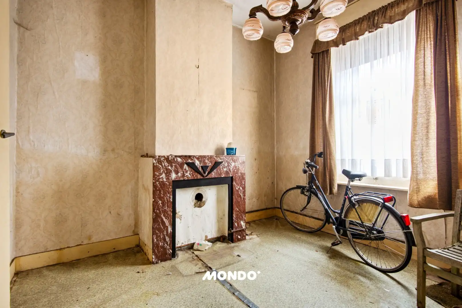 Te renoveren woning met tuin en garage op rustige ligging in Boom foto 6