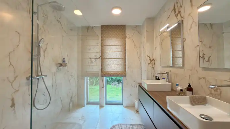 Instapklaar recent luxe appartement 130m² + terras 14m² in parkdomein Hof ter Beuken foto 8