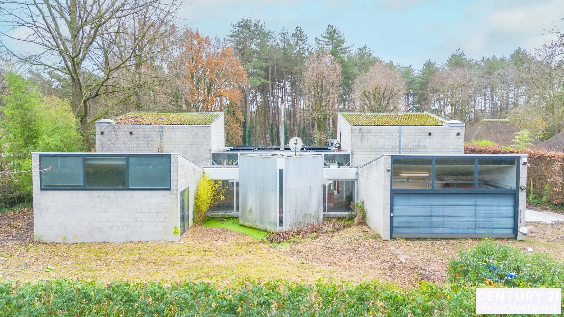 Unieke te renoveren villa in villawijk “De Lint” foto 25