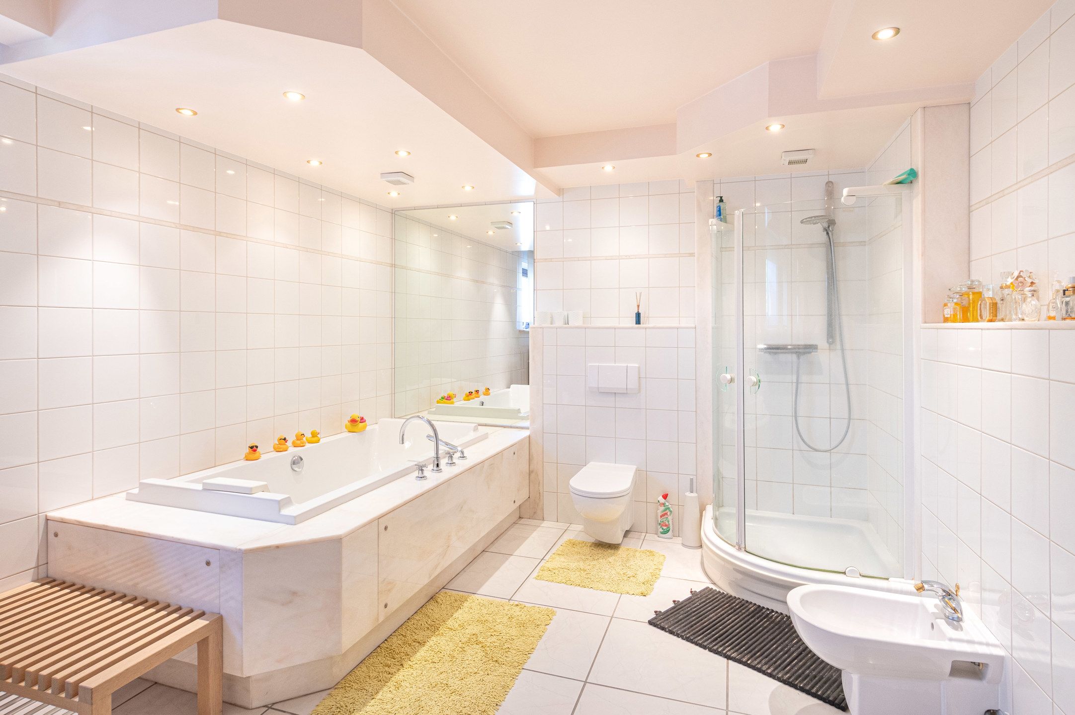 Riante woning met grote praktijkruimte foto 36
