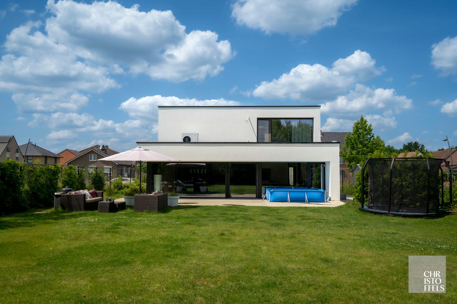 Residentieel gelegen eigentijdse en energiezuinige villa. foto 33