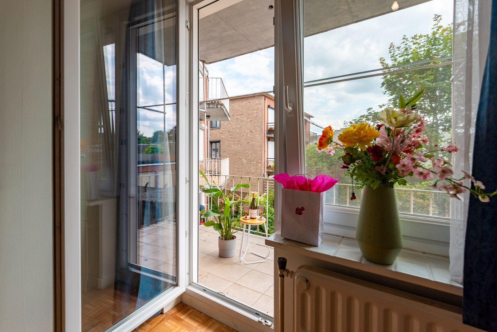 Ruim 2 slaapkamer appartement met garage in Boechout! foto 14