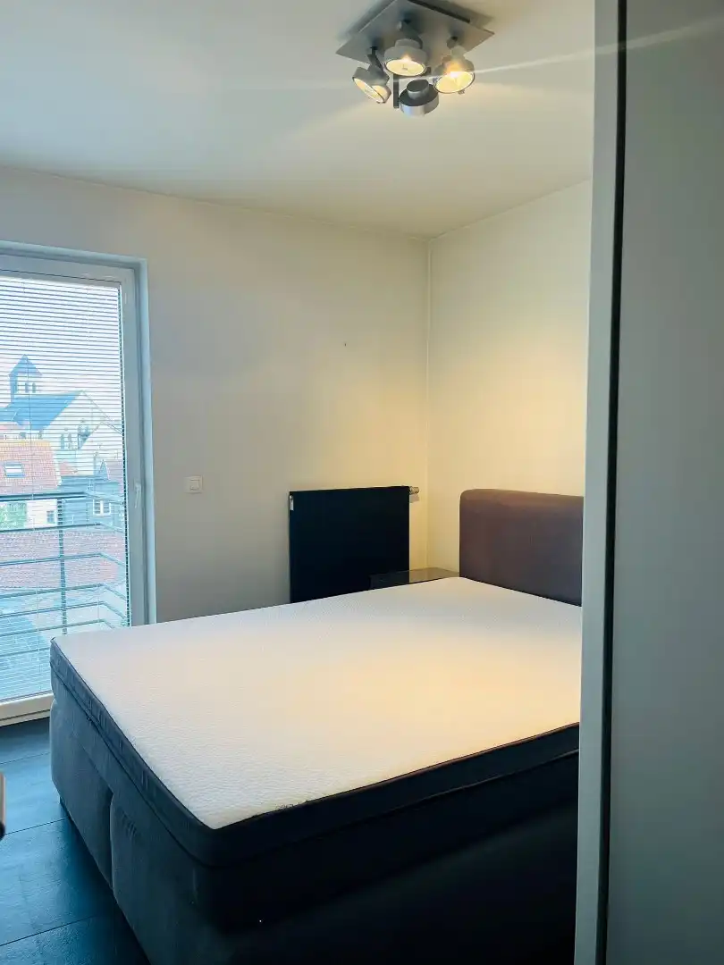 Prachtig instapklaar  2 - slpk appartement:   Open zicht op laan!  foto 8