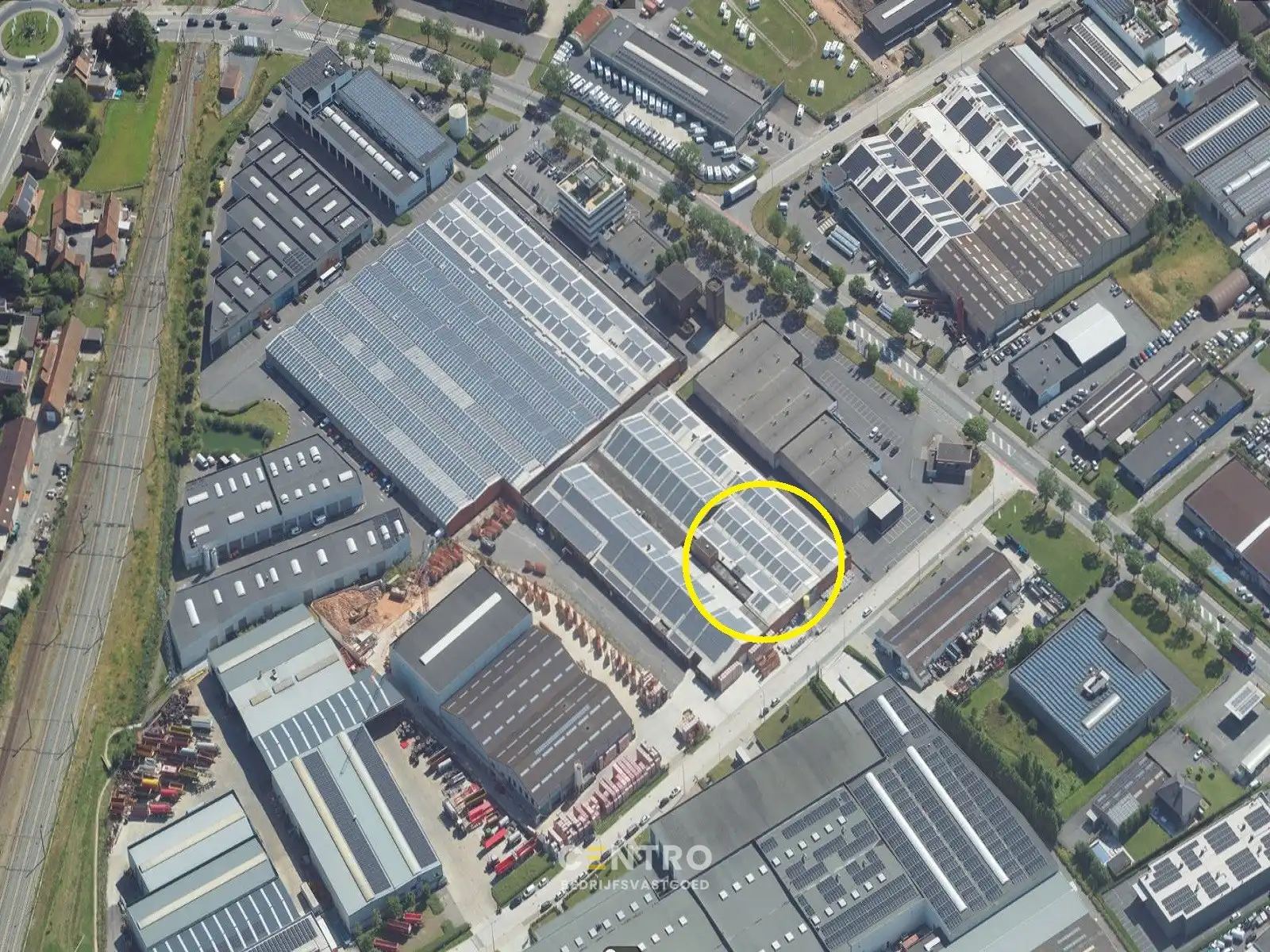 Industrieel-magazijn-logistiek te huur Nijverheidsstraat 14 - 8970 Poperinge