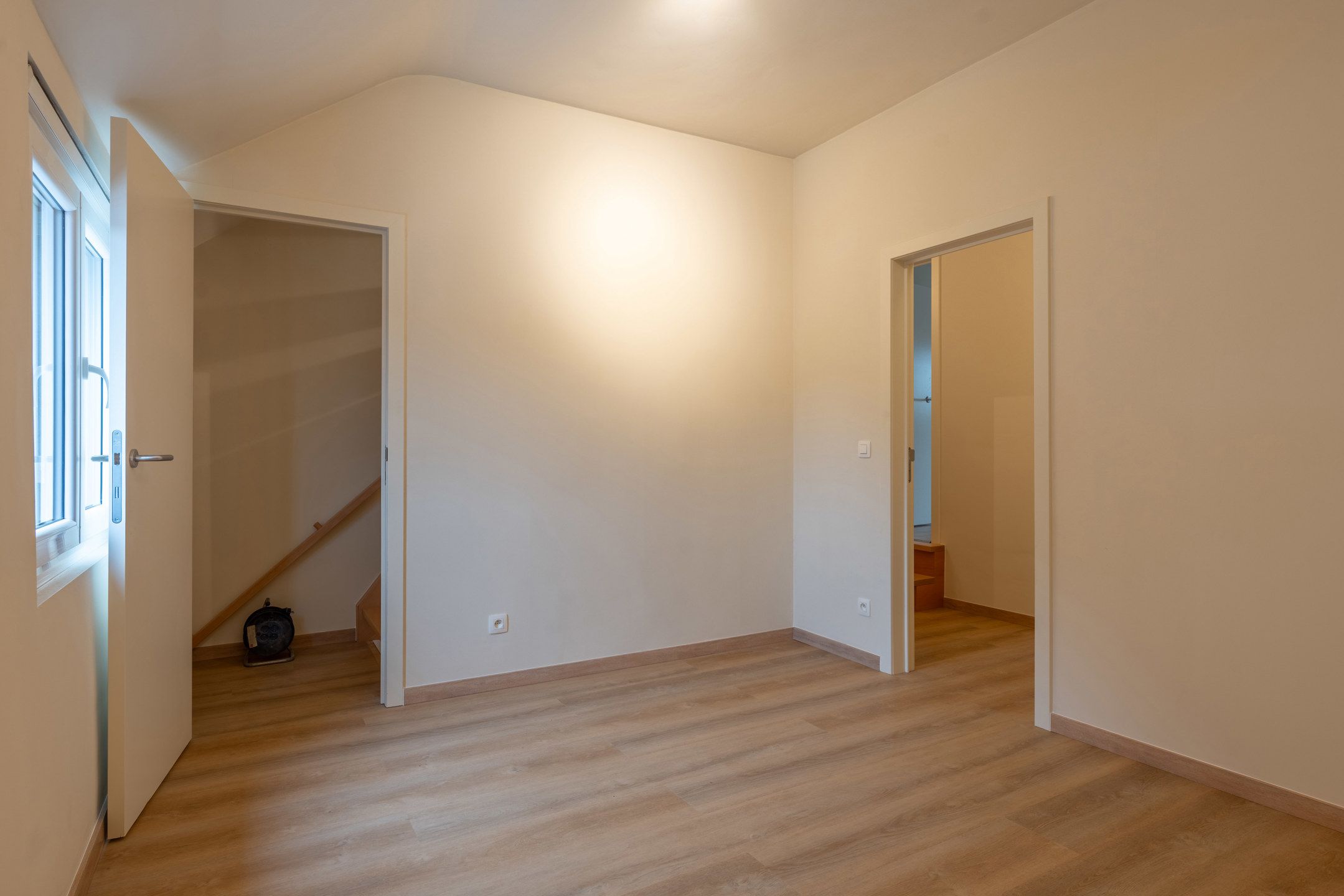 Stadswoning met 3 slpk's, tuin en dubbele garage te Turnhout foto 15