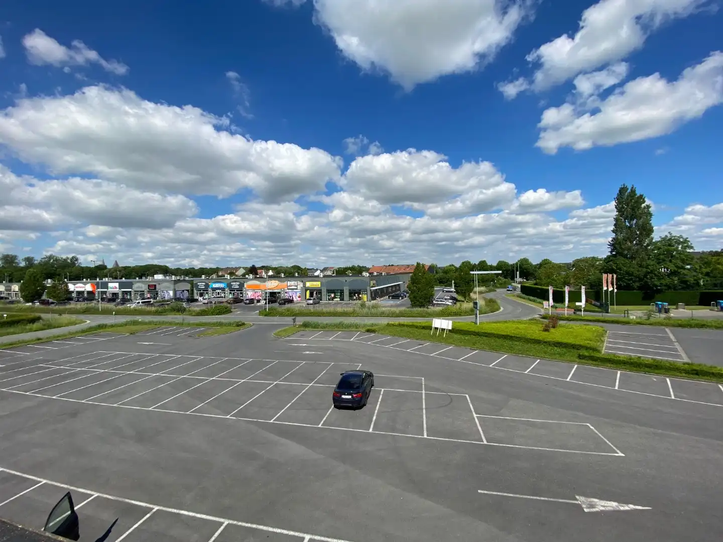 819m² AMBACHTELIJKE KMO-UNIT TE IEPER foto 10