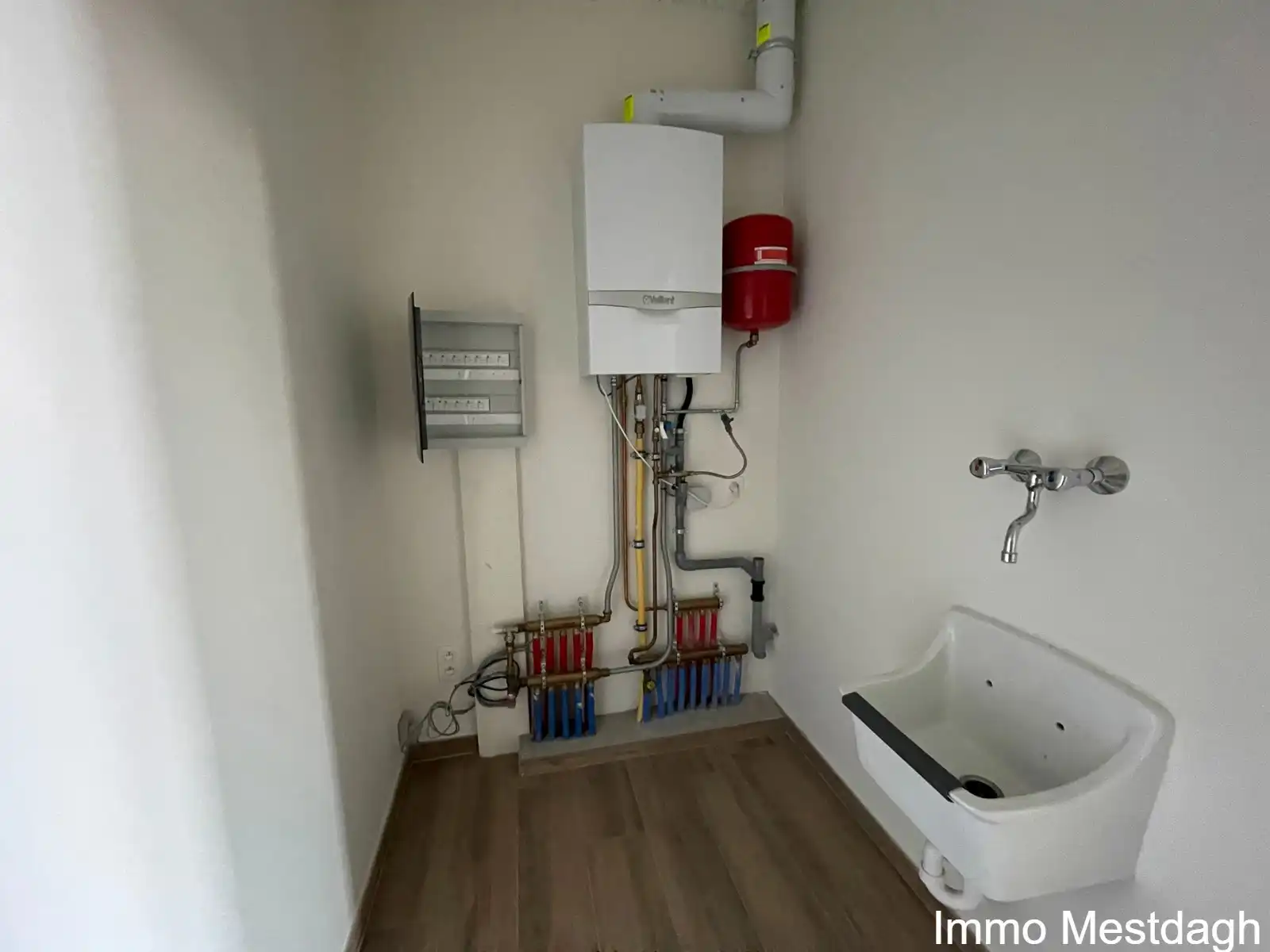Appartement met terras en autostaanplaats in centrum Diest foto 10