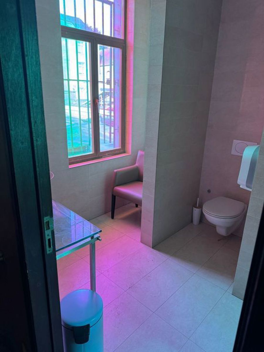 Instapklaar horecapand met terras te huur foto 7