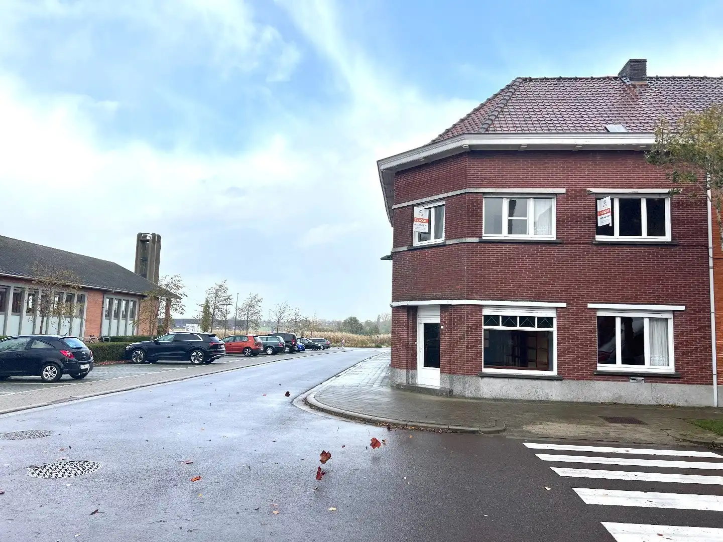 TE KOOP – Ruime eigendom met commerciële mogelijkheden in Zwevegem Vanafprijs: €150.000 foto 17