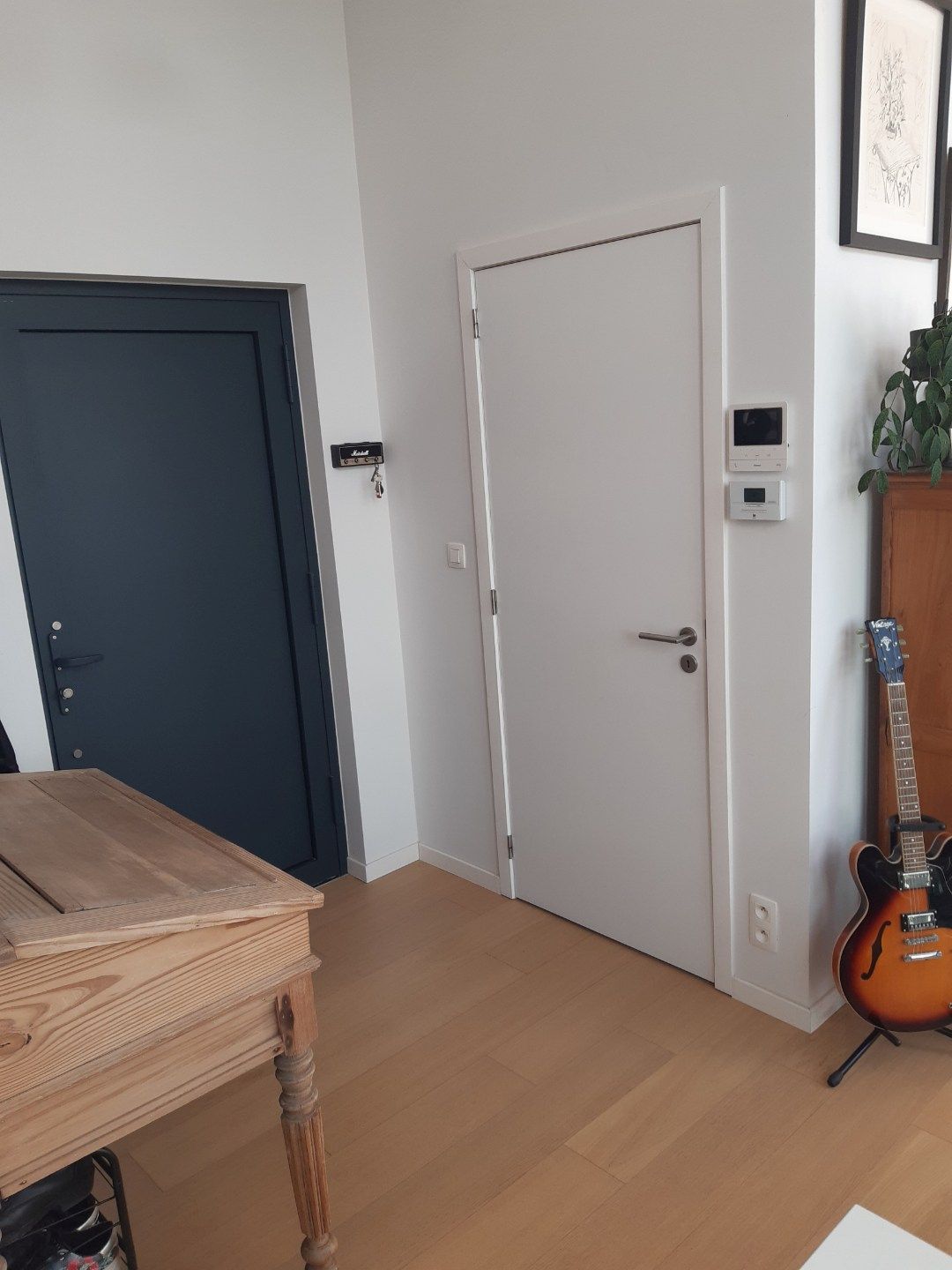 Praktisch 2 slpk-appartement met terras. foto 5