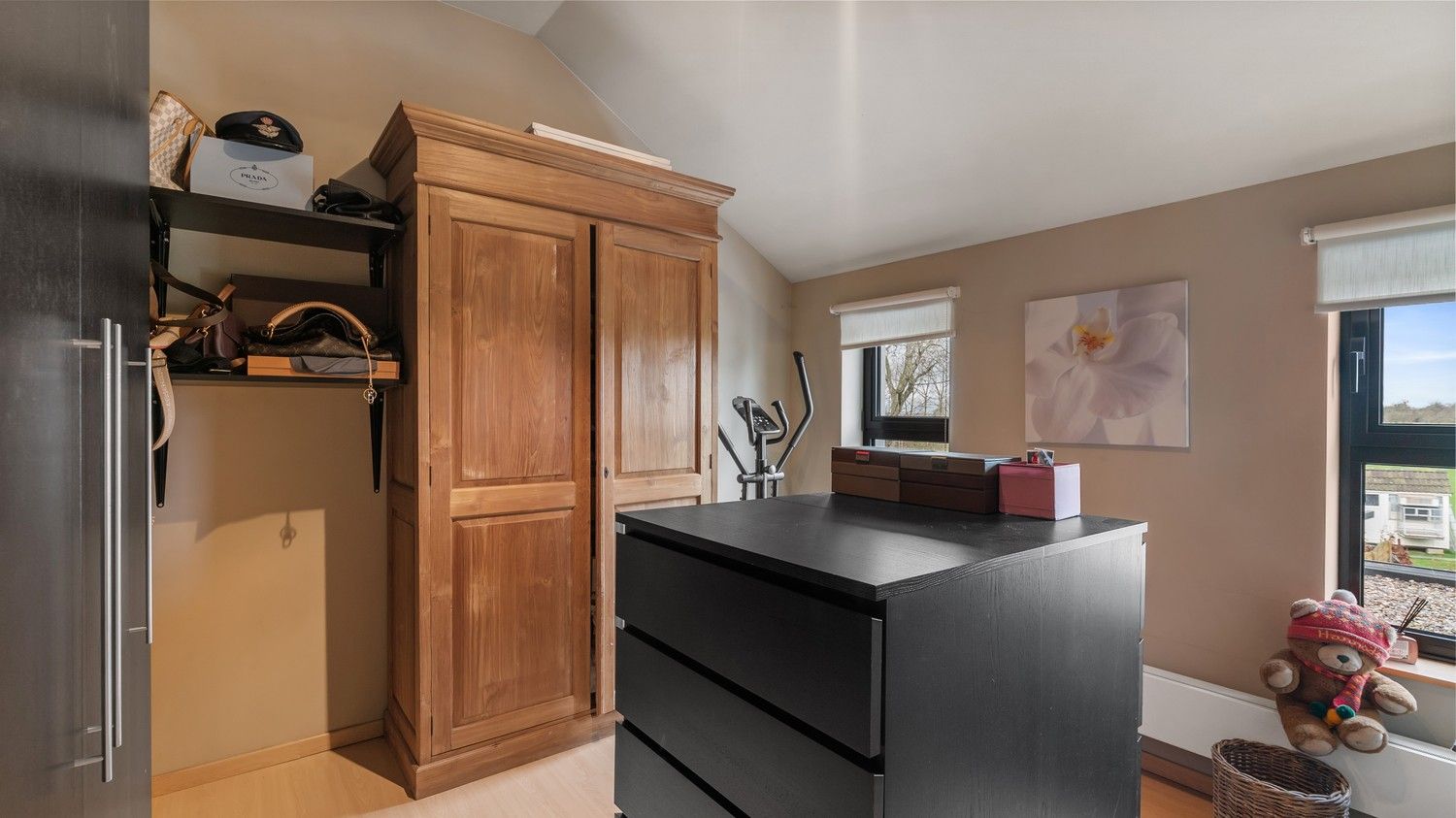 Instapklare woning met 3 slaapkamers en zeer grote tuin foto 13