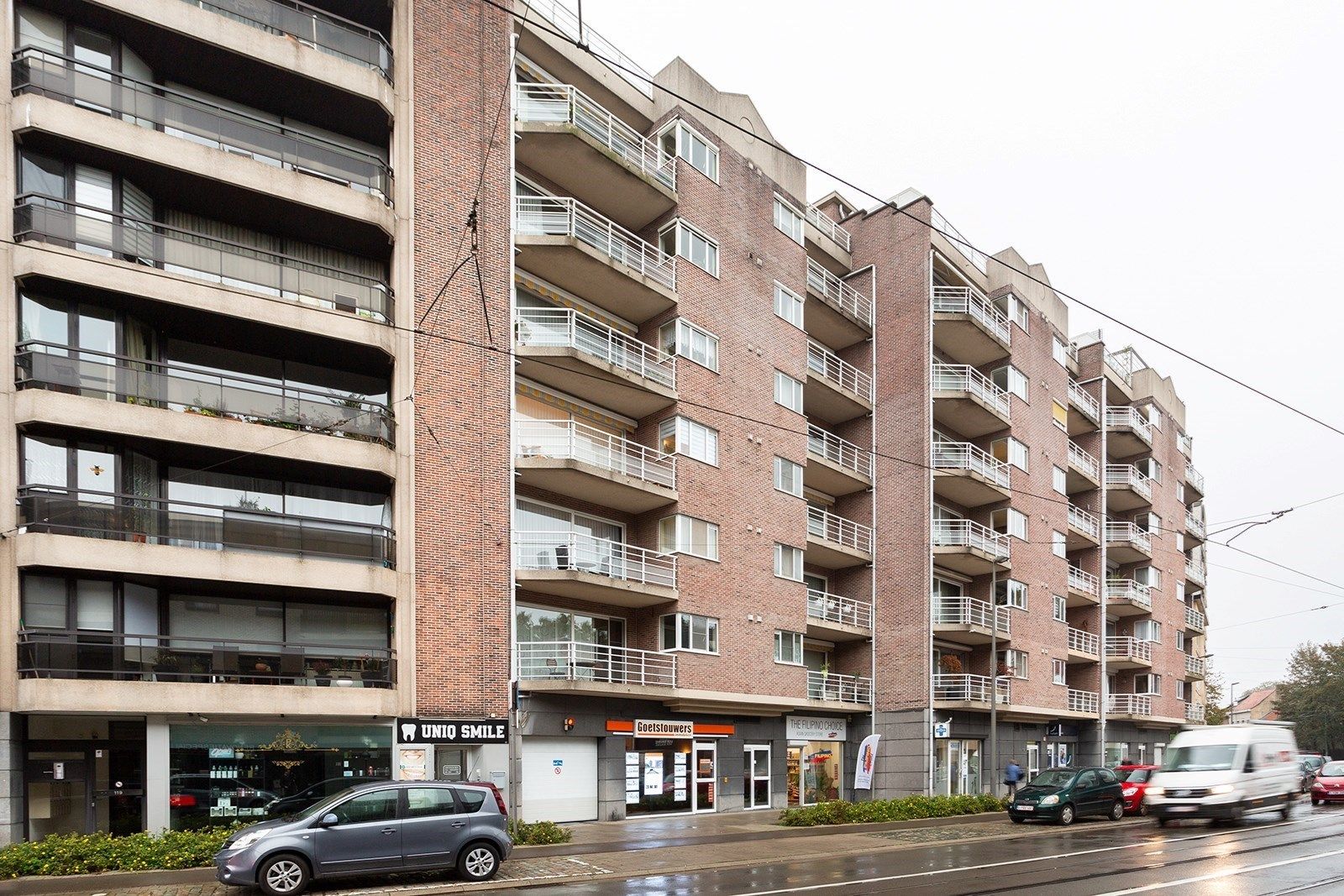 Ruim 2 slaapkamer appartement met 2 terrassen en garage box foto 22