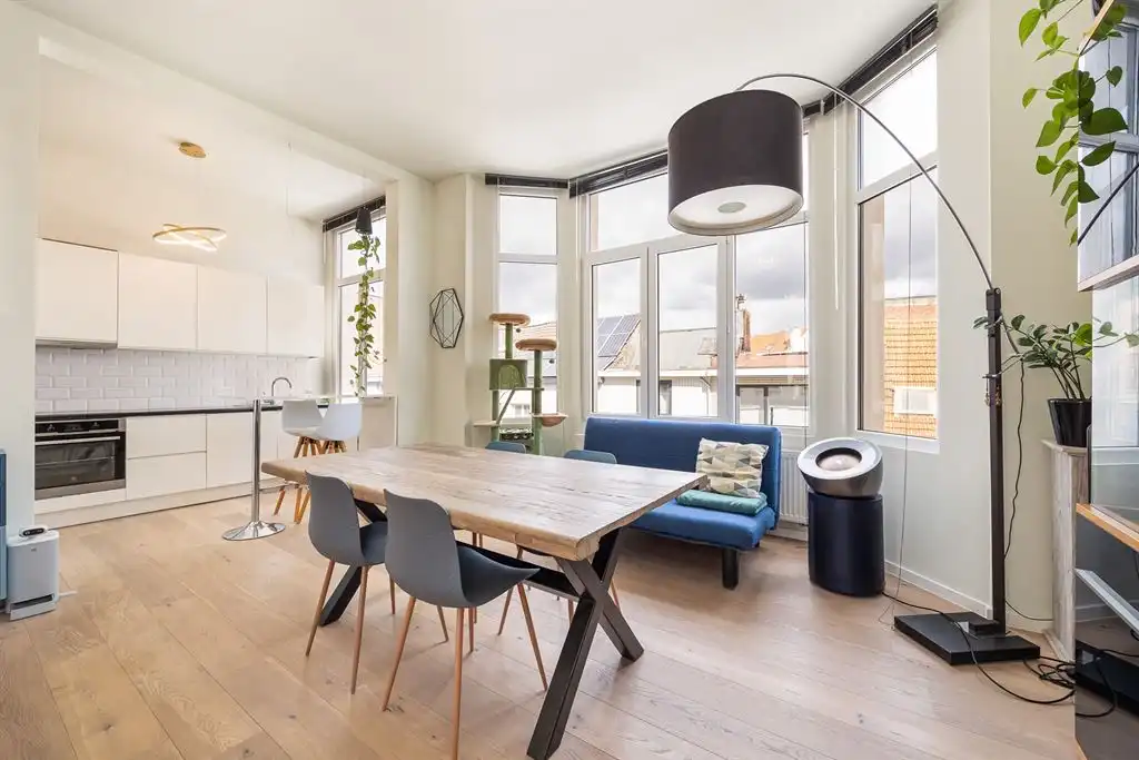 energiezuinig gerenoveerd appartement met ruim terras foto 2