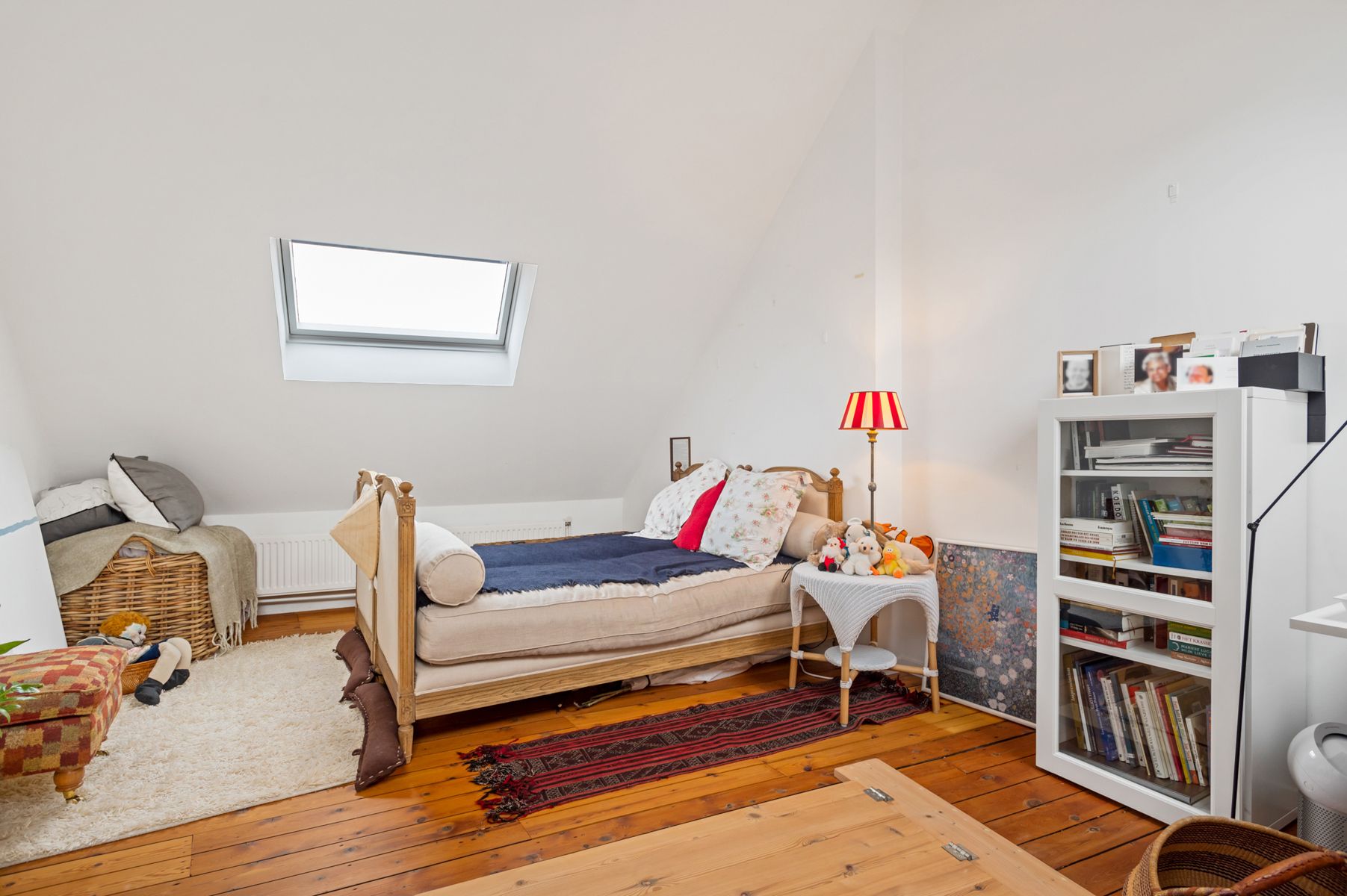 Charmante woning met 2 slaapkamers, garage, terras en tuin! foto 12
