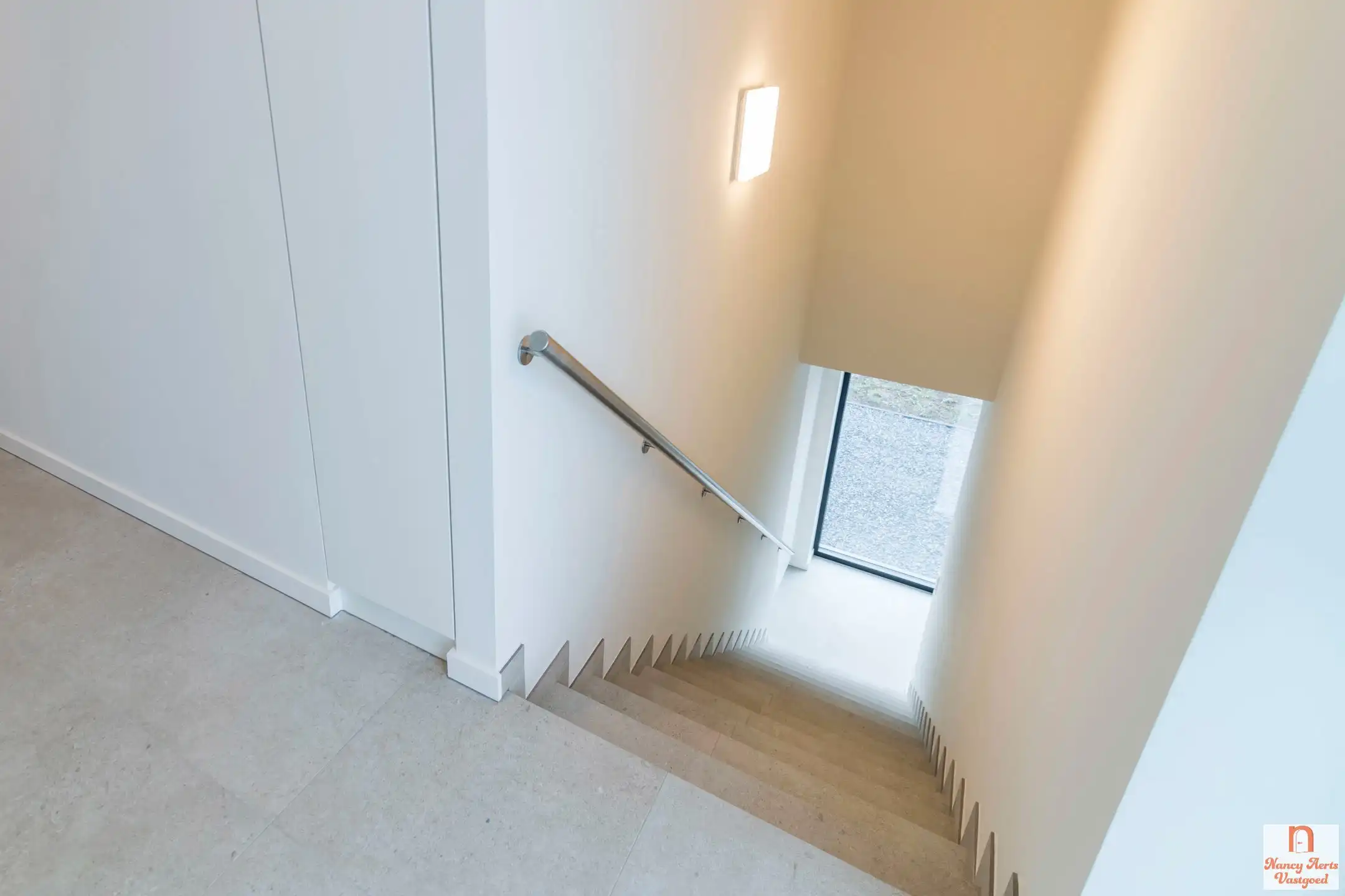 Instapklaar appartement met tuin en carport op toplocatie foto 21