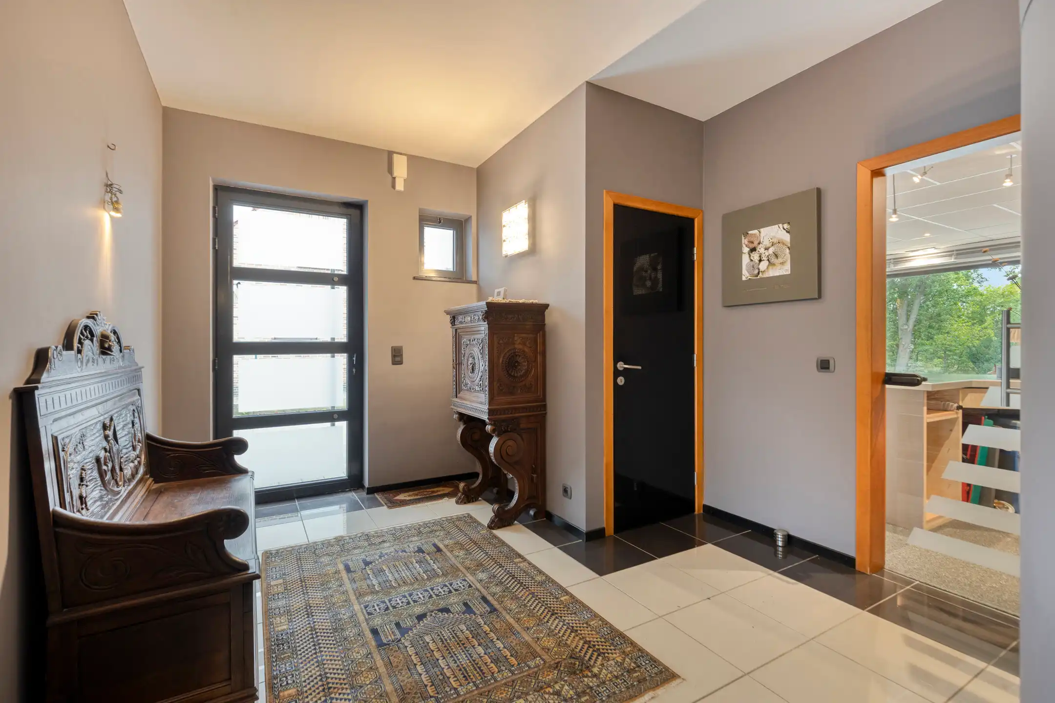 Perfect instapklare woning met aparte handelsruimte foto 9