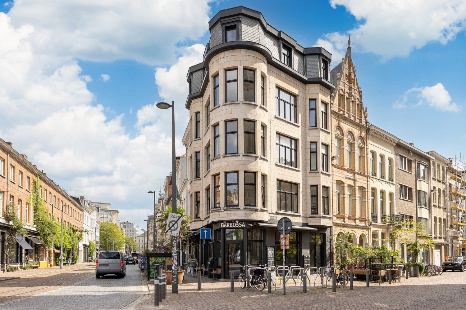 Ideaal beleggingsappartement op toplocatie in hartje van Antwerpen! foto {{pictureIndex}}
