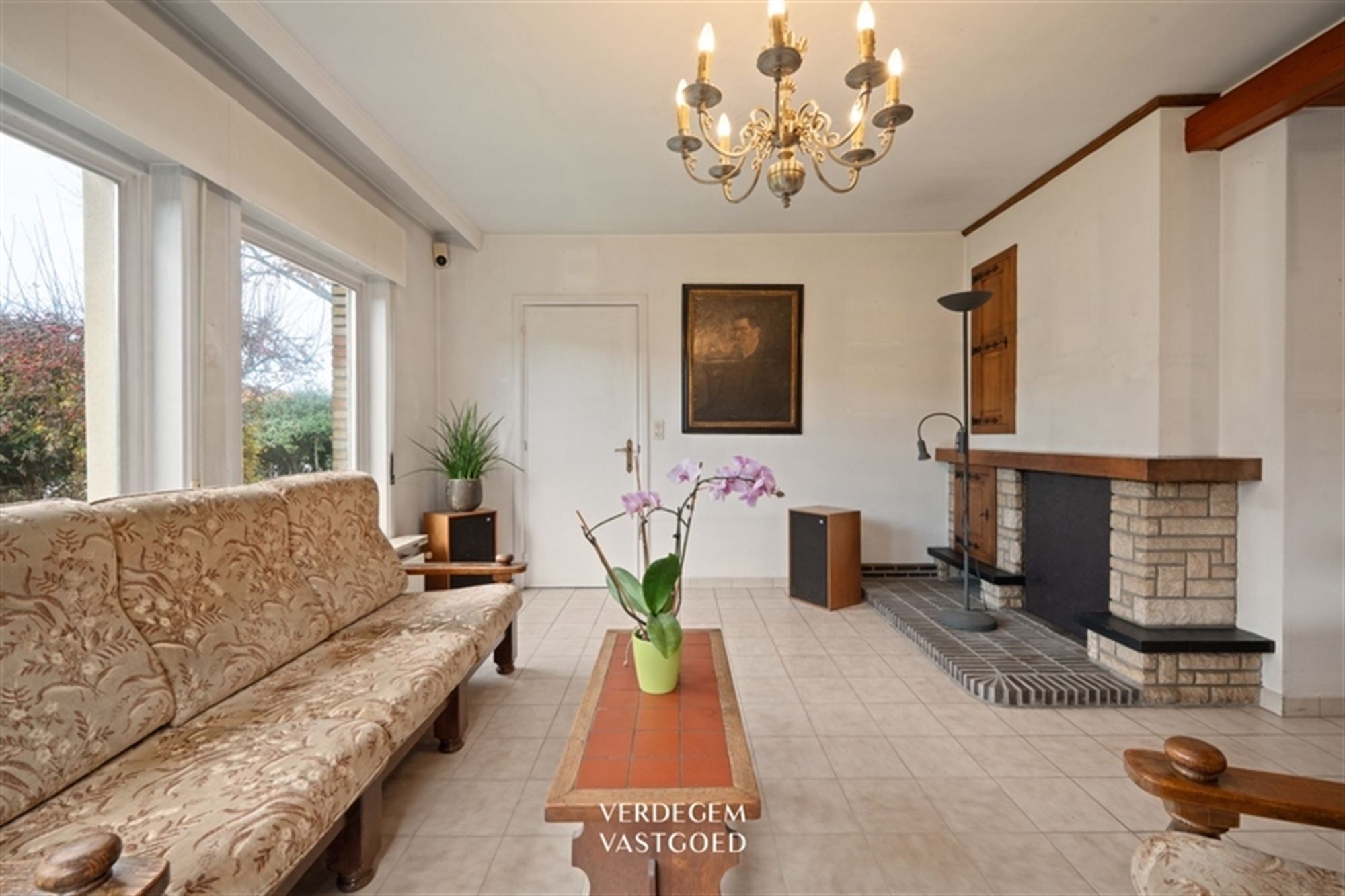 Ruime villawoning met 4+1 slaapkamers en fijne tuin, te renoveren foto 5