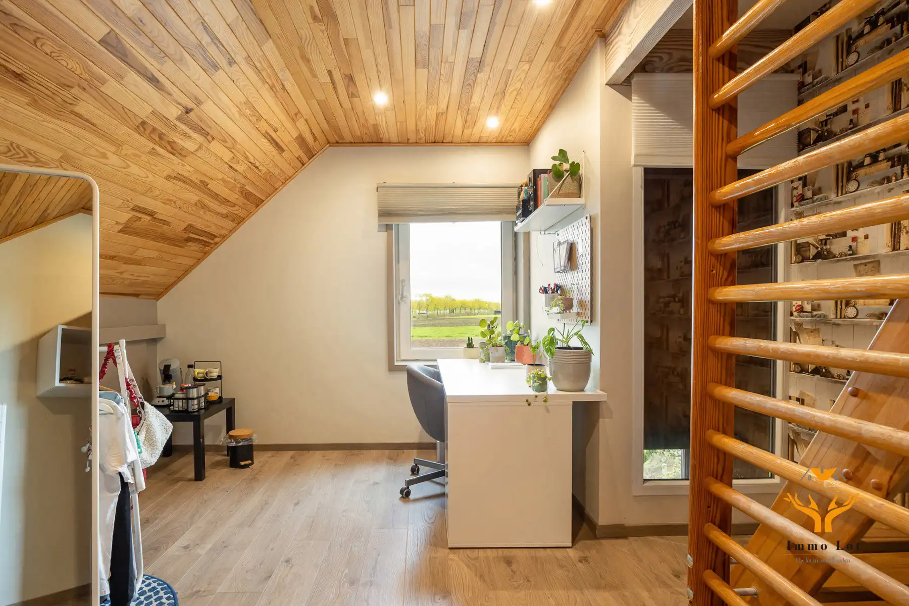 Instapklare gezinswoning met 7 slpk en tal van mogelijkheden foto 20