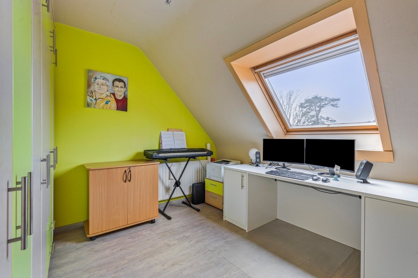 Mooi 2-slaapkamerappartement met garage in het centrum van Deerlijk! foto 18