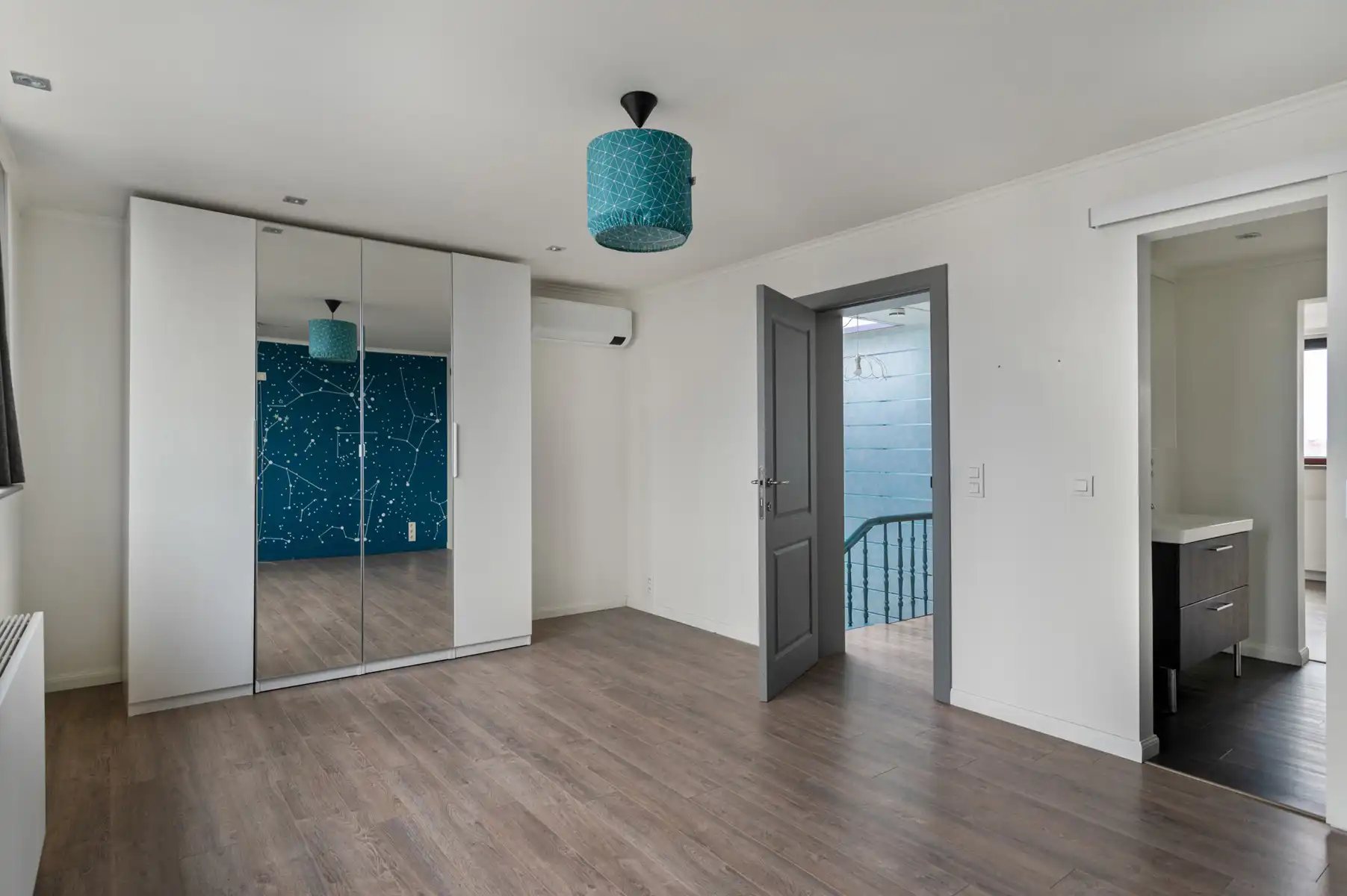 Karaktervolle herenwoning met tuin, koetshuis en veel ruimte foto 26