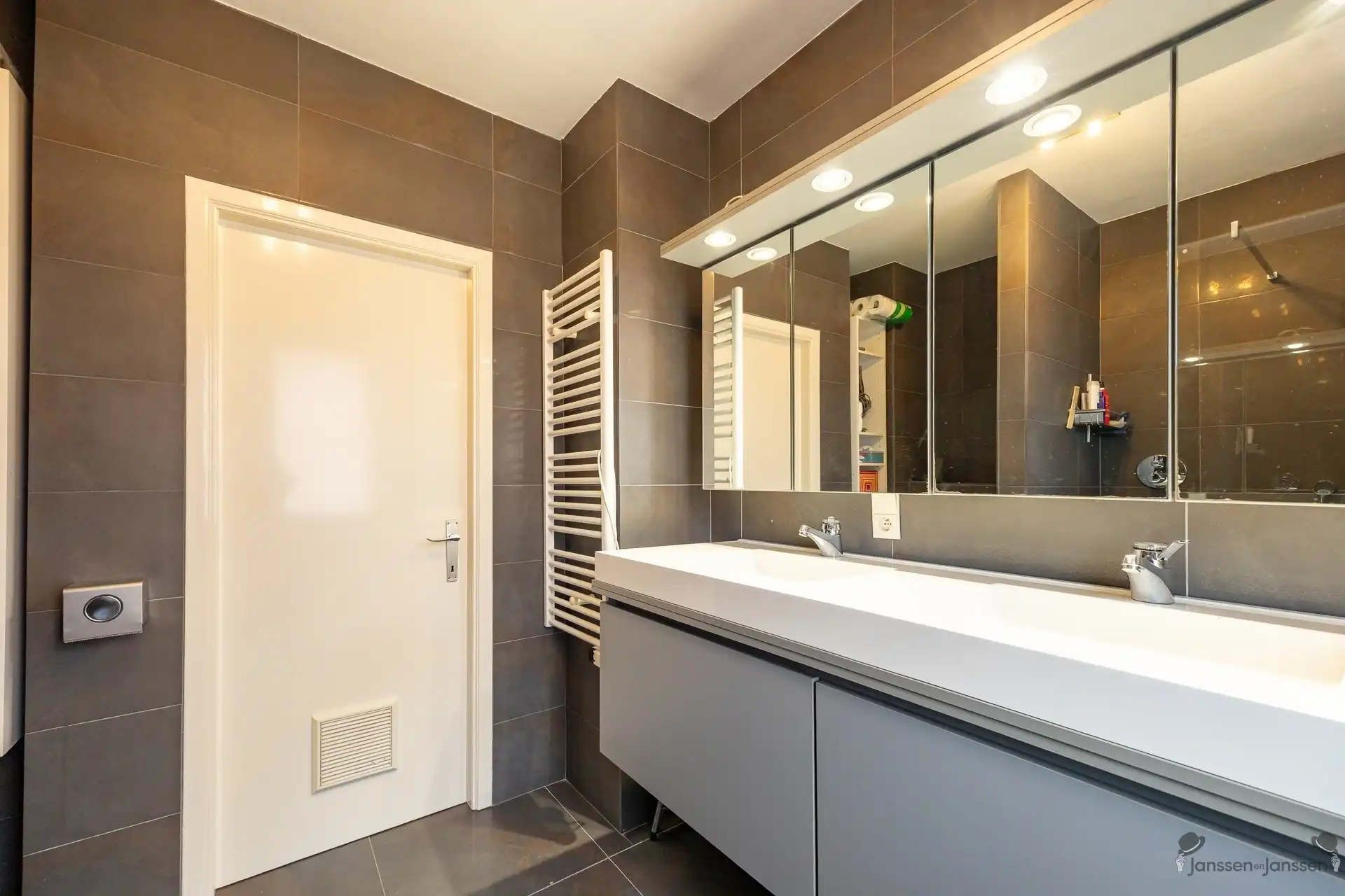 Charmant huis met EPC B en uitbreidingsmogelijkheden op gewilde locatie in Schoten foto 20