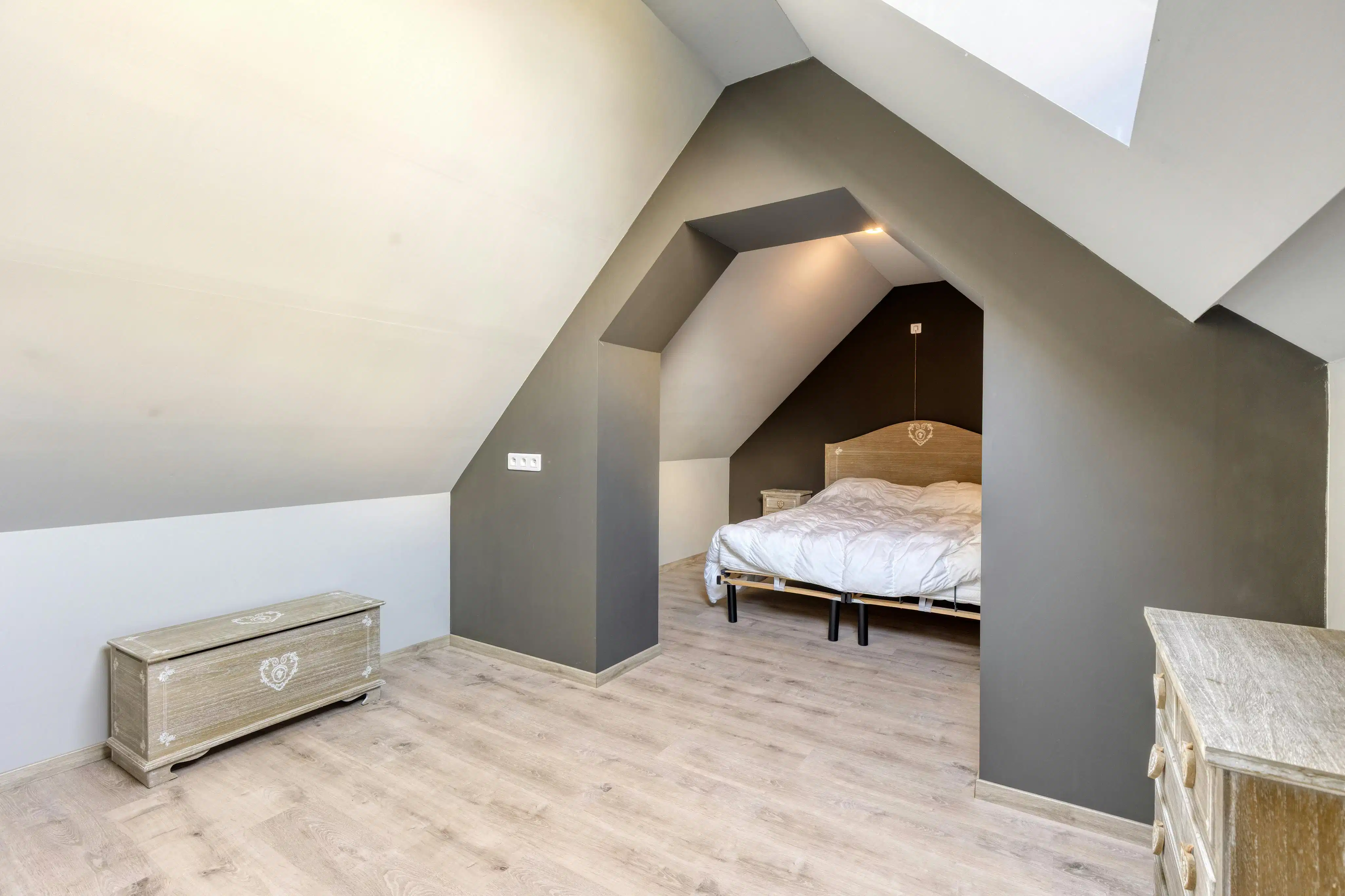 Gerenoveerd huis met wellness te koop in Zottegem foto 6