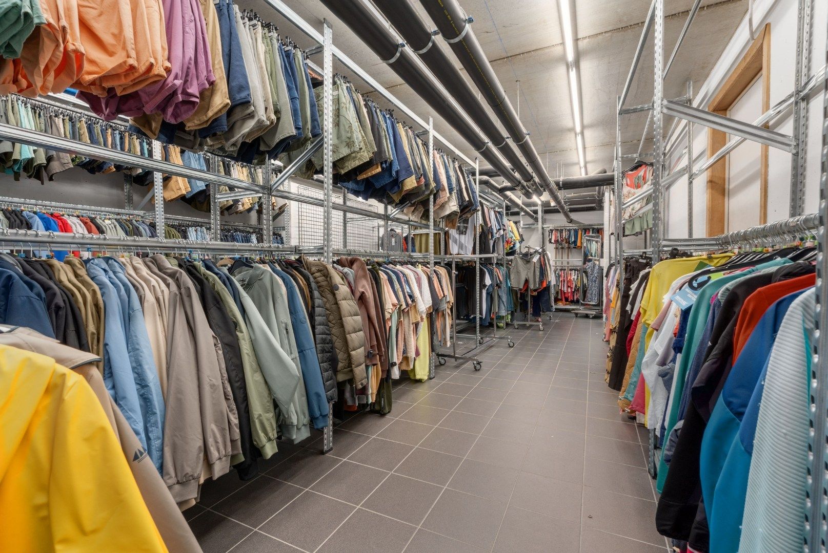 Handelspand te koop in Oostende – Topligging aan de Visserskaai foto 17