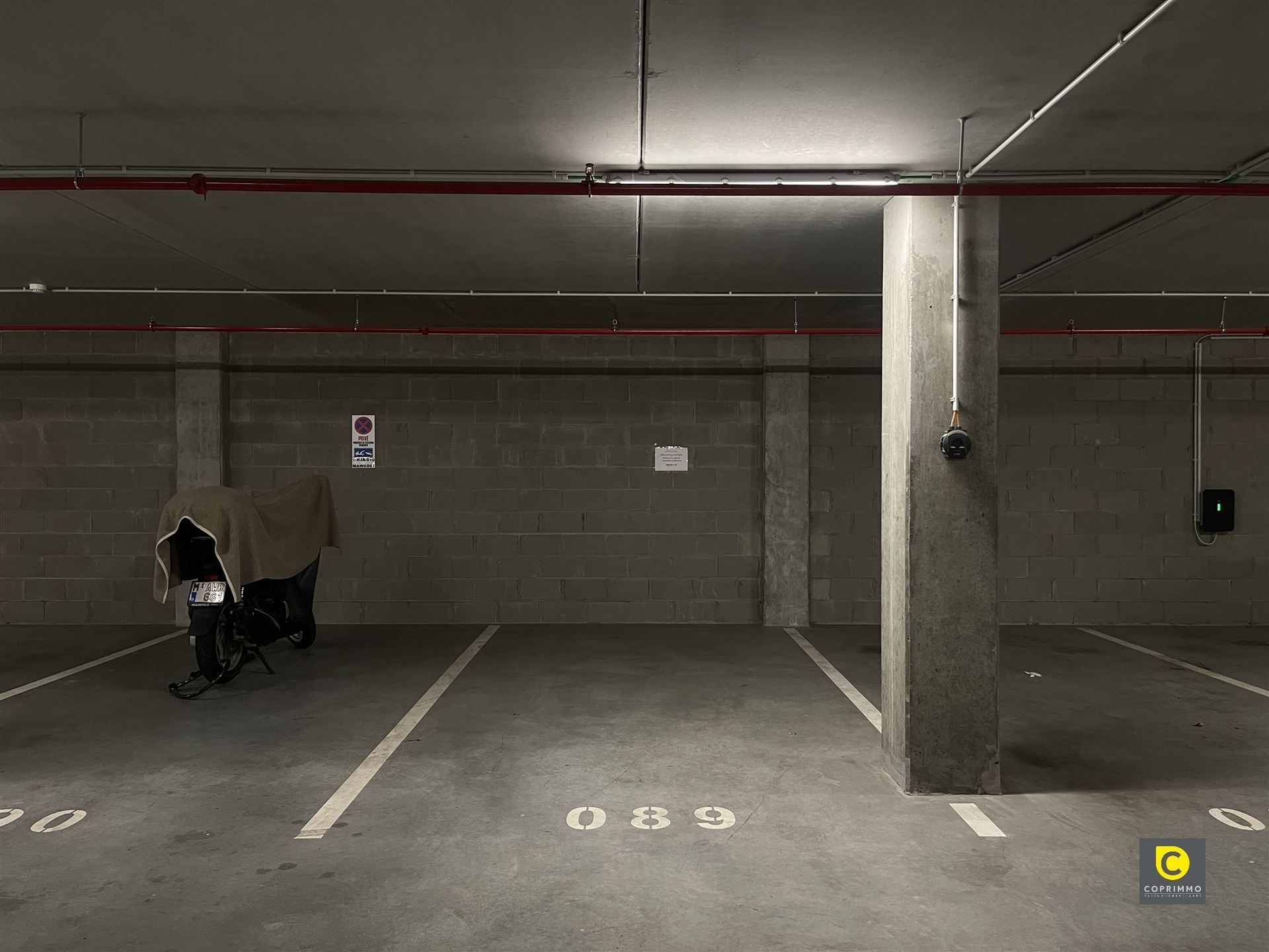 Ondergrondse autostaanplaats foto 2