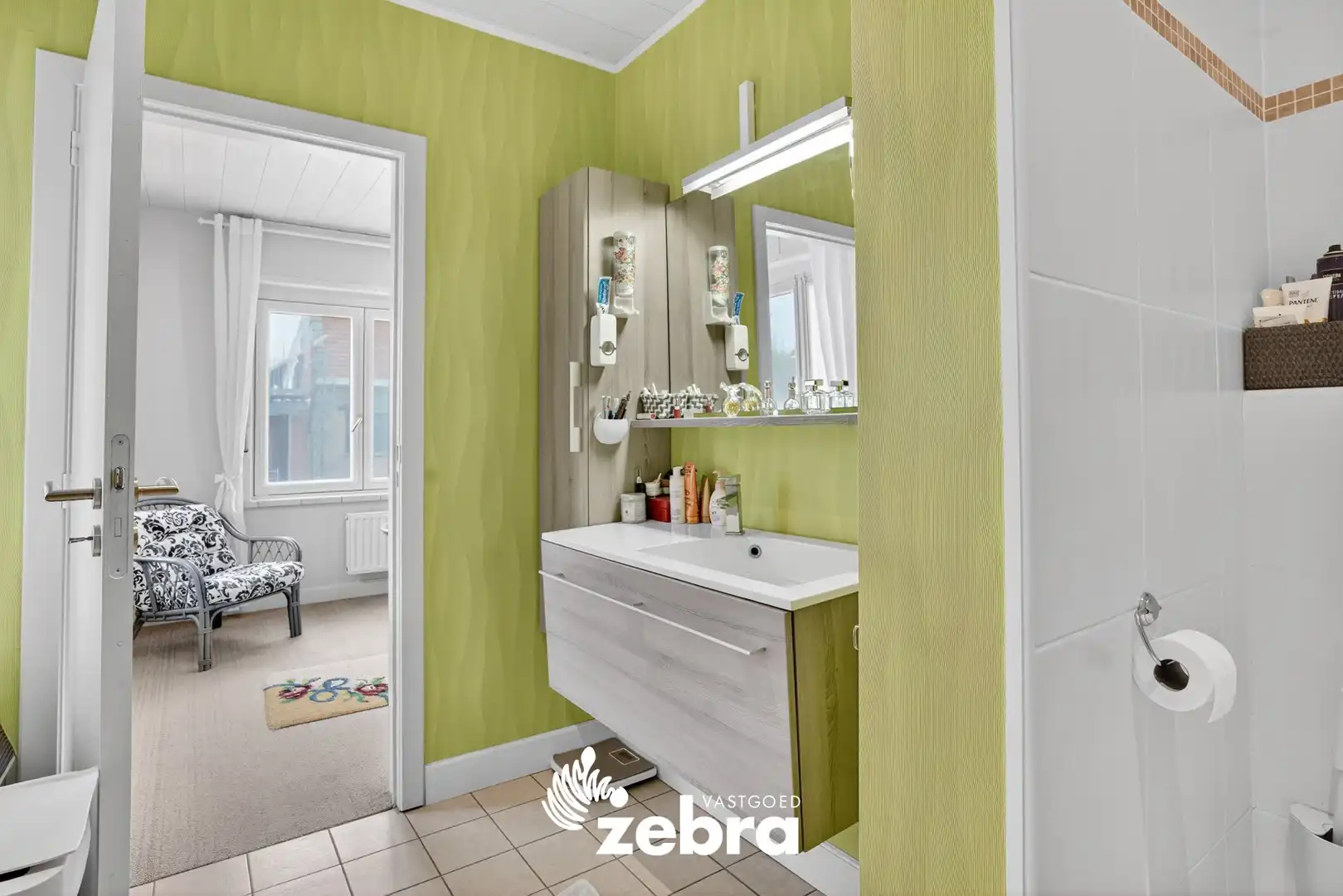 Unieke burgemeesterswoning met authentieke charme, 6 slaapkamers en grote tuin nabij IJzer te Roesbrugge! foto 32