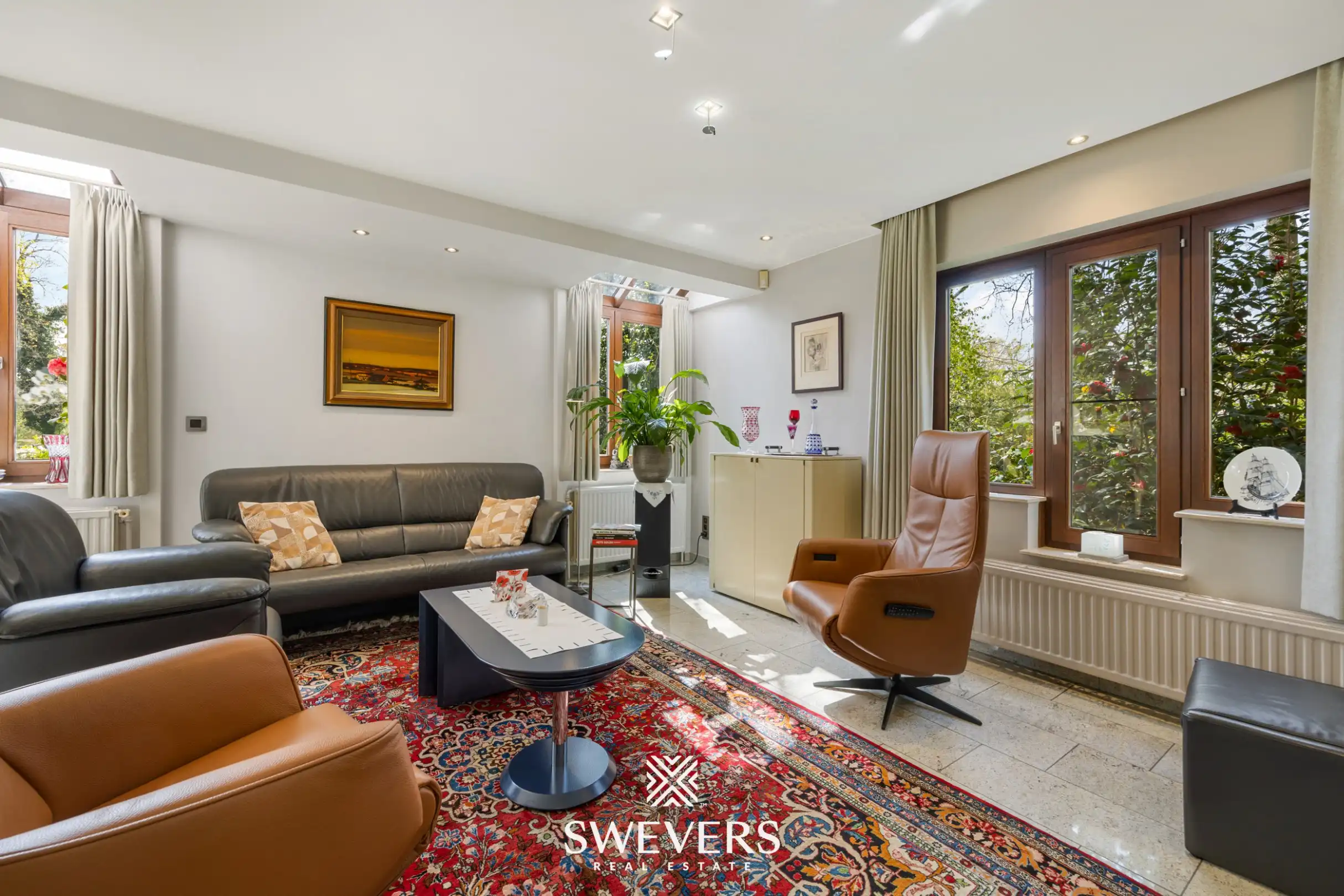 Ruime open bebouwing met praktijkruimte op perceel van 37a 75ca in Beringen foto 2