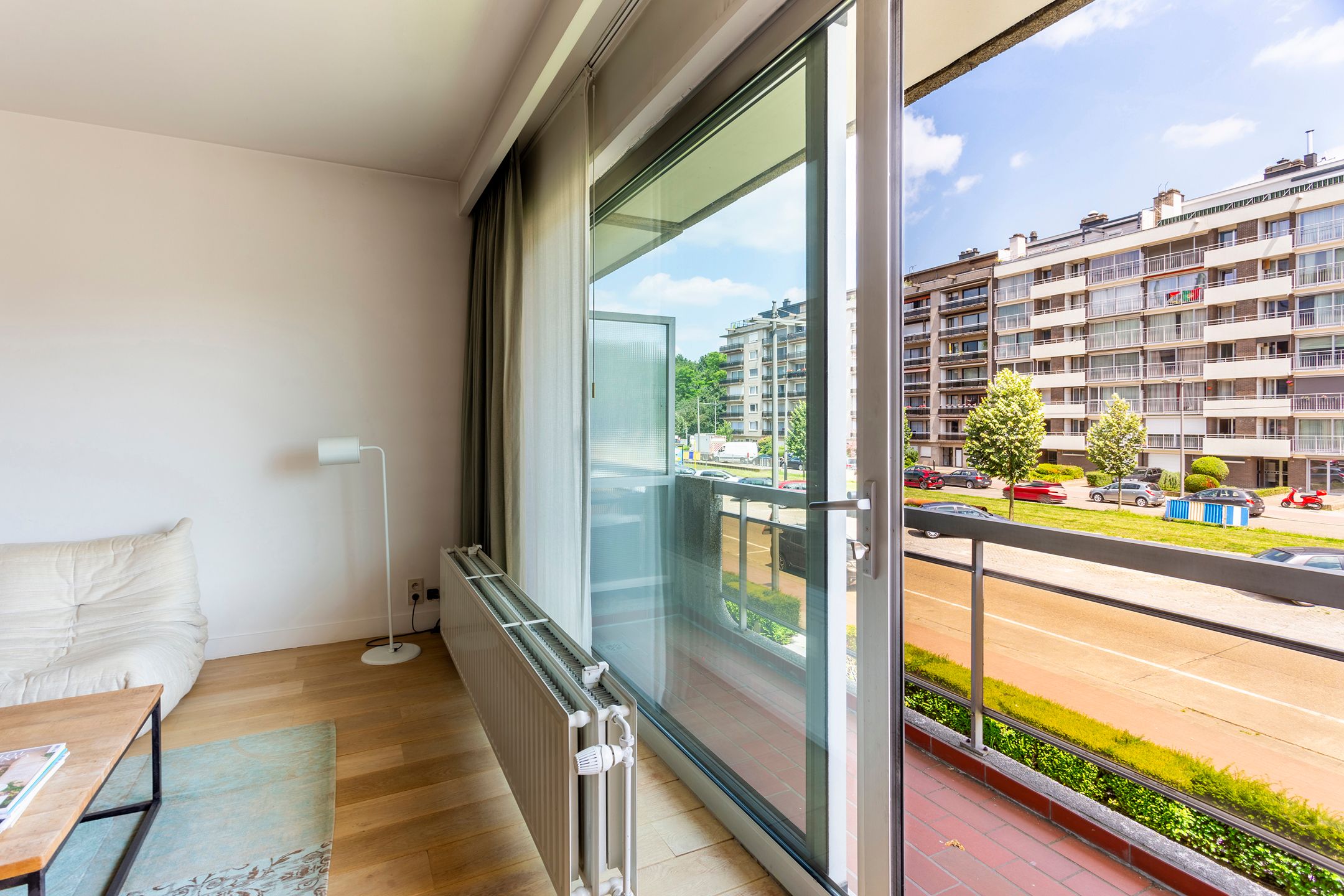 licht appartement van ca 153 m² met 2 terrassen en garage foto 5