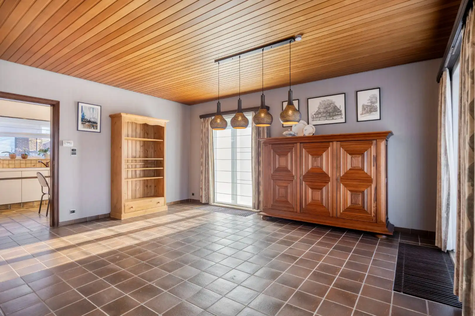 Gelijkvloerse woning met 3 slpks, rustig gelegen op 868 m² ! foto 5