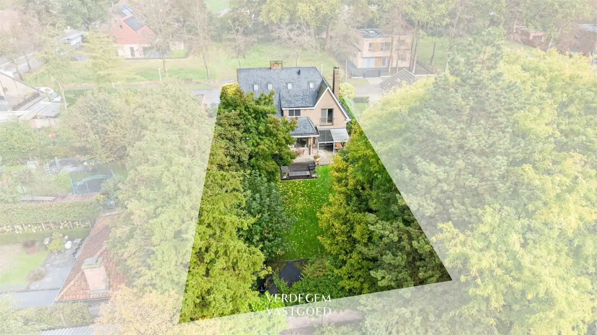Prachtige villa met 5 slaapkamers en heerlijke tuin foto 24