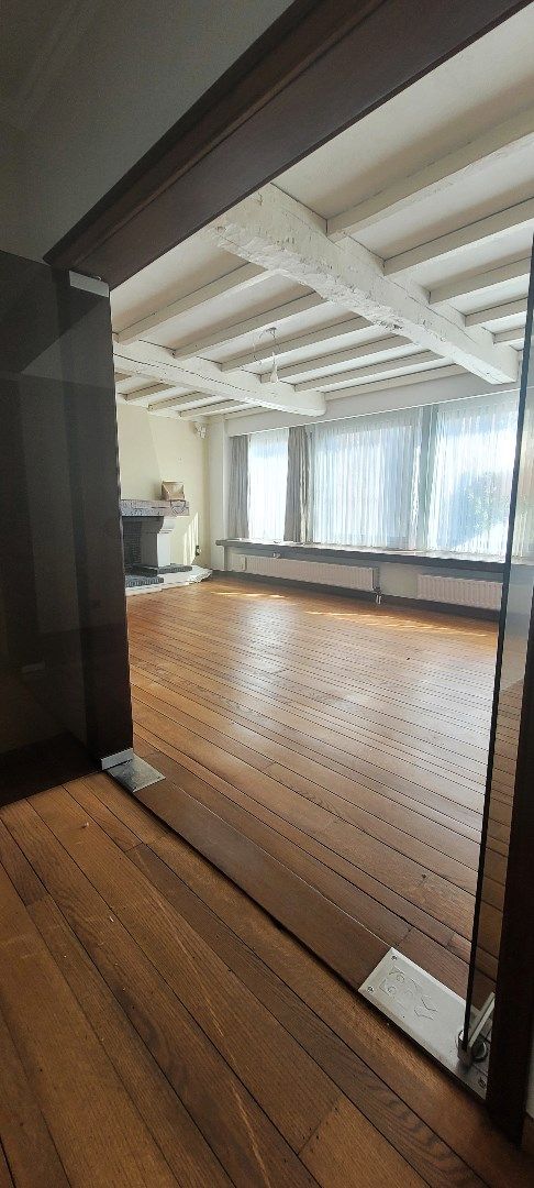 Pal in het centrum van Rijkevorsel Ruim Appartement momenteel in deelse renovatie  foto 4