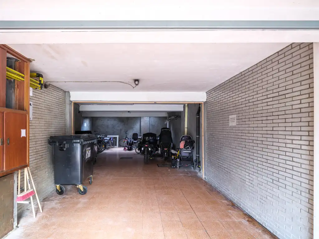 Instapklaar en lichtrijk 3-slpk appartement met ruim terras aan de achterzijde foto 17